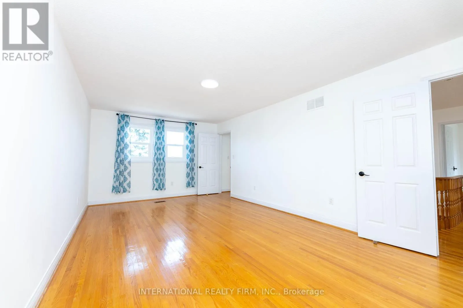 17 SOUTHVIEW DRIVE