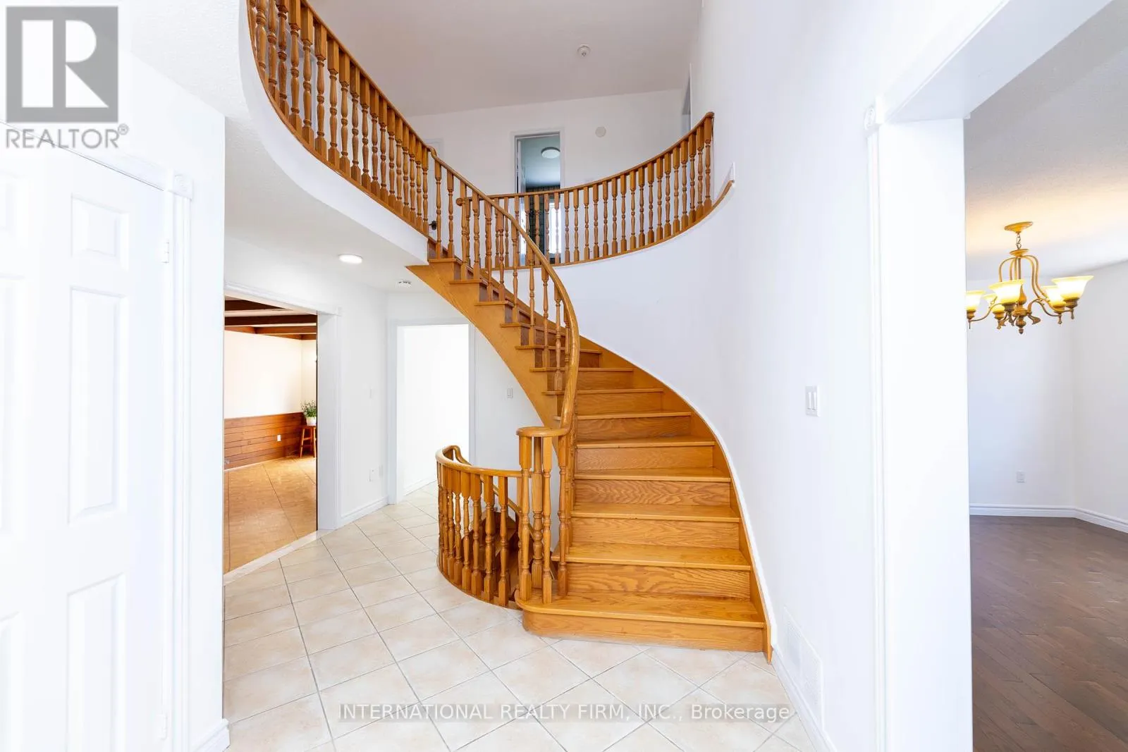17 SOUTHVIEW DRIVE