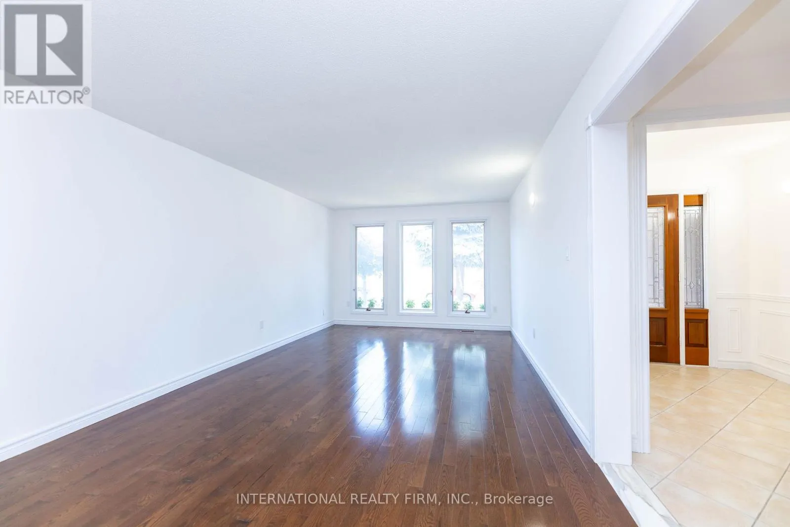 17 SOUTHVIEW DRIVE