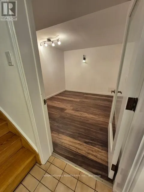 17 SOUTHVIEW DRIVE