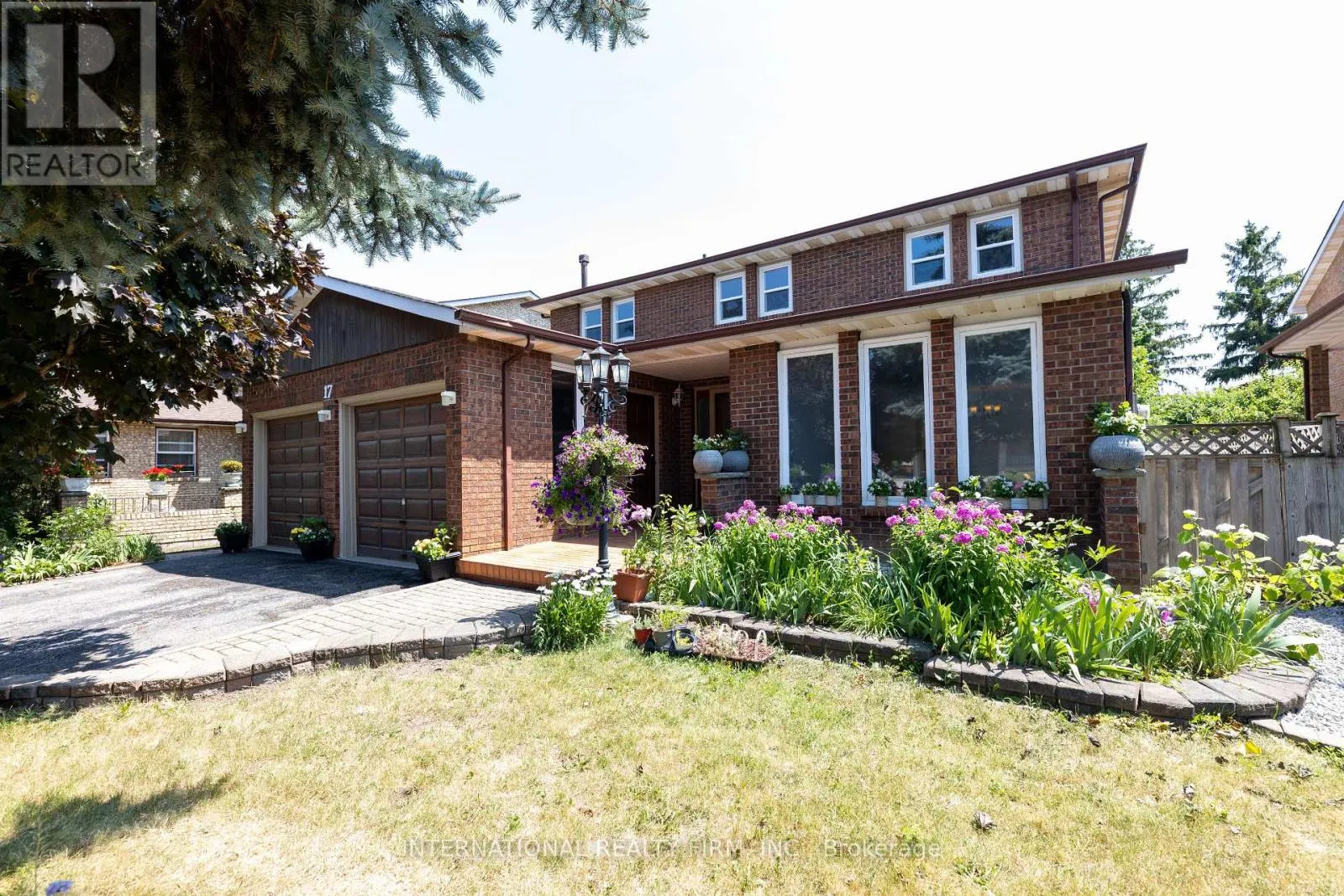 17 SOUTHVIEW DRIVE
