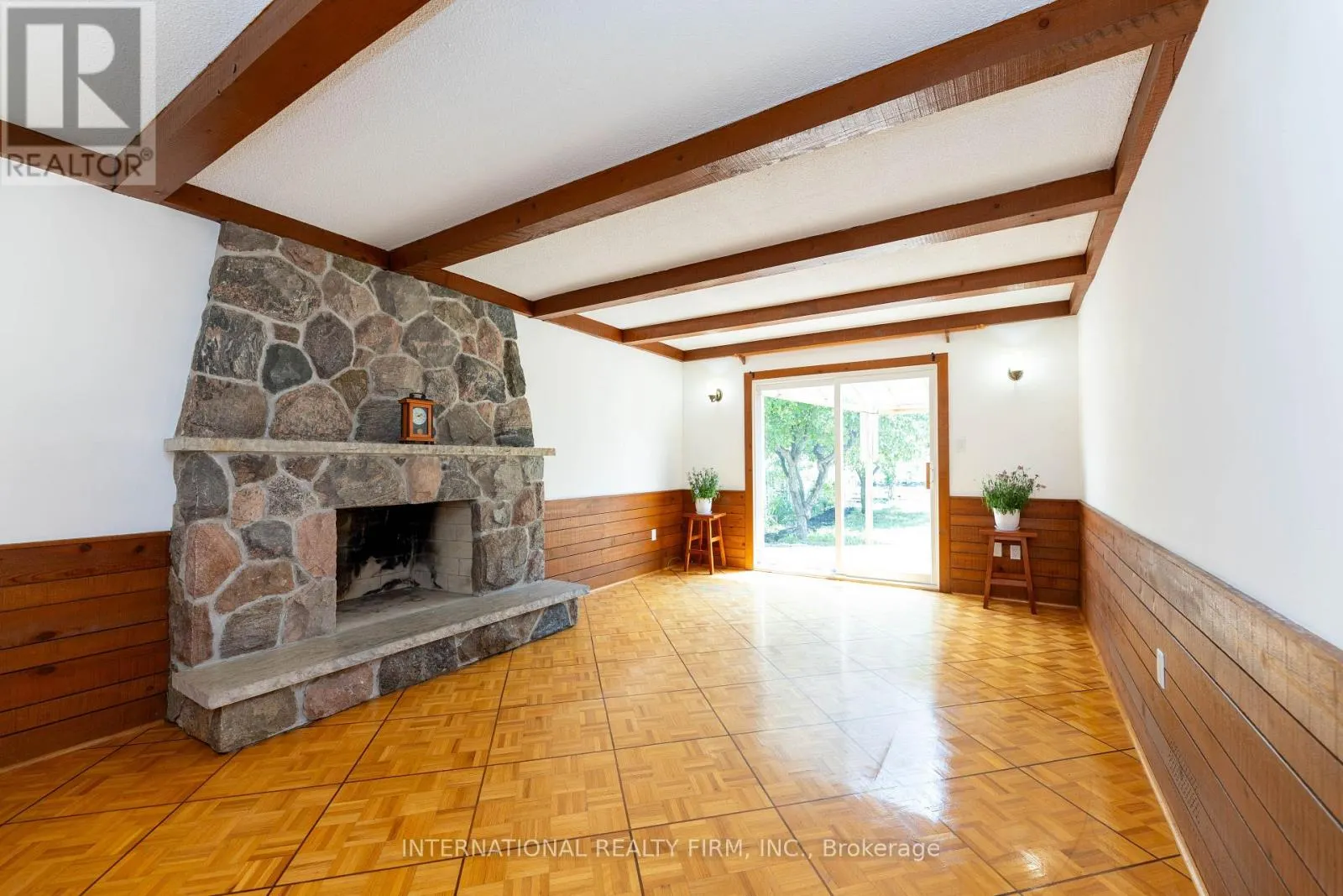 17 SOUTHVIEW DRIVE