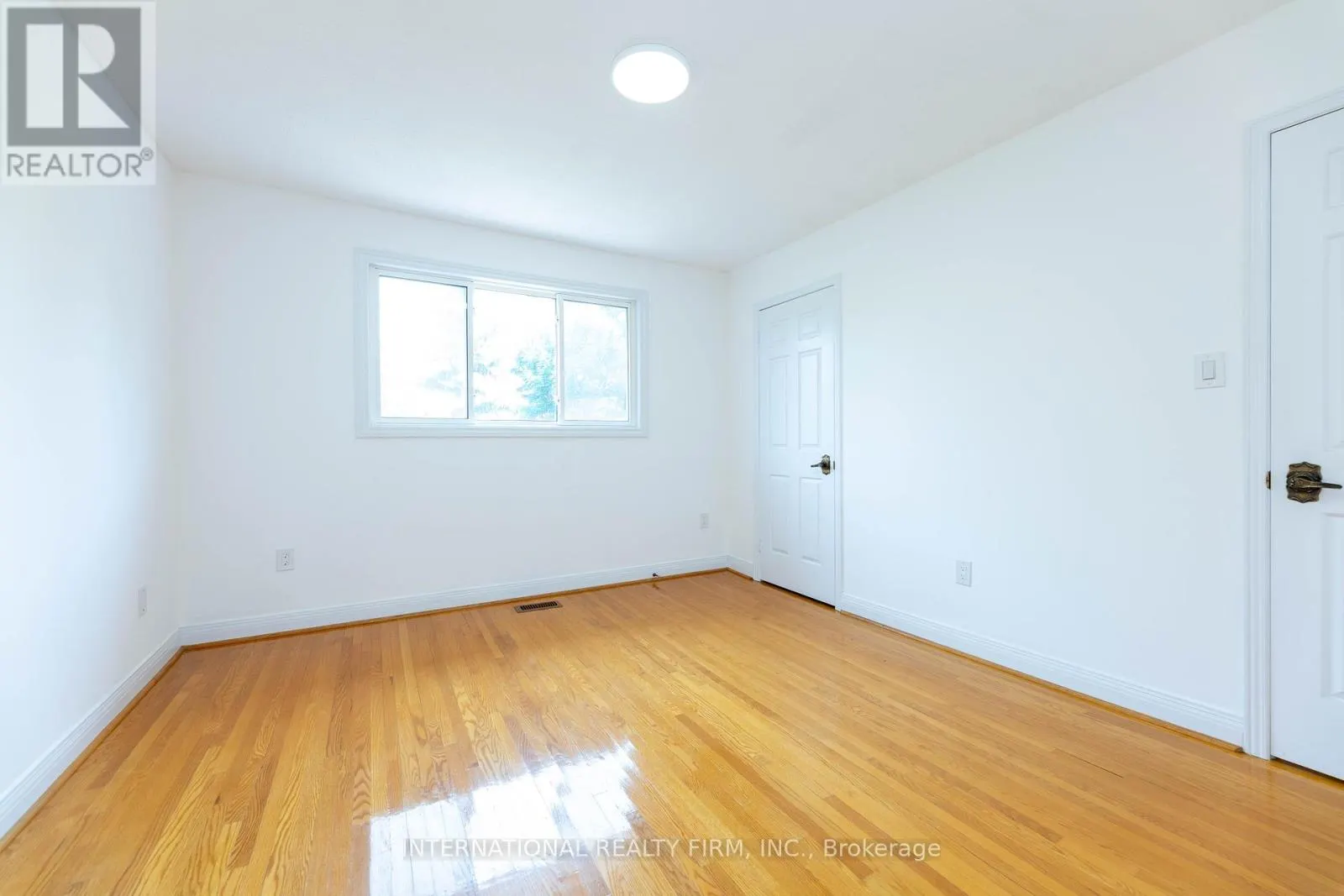 17 SOUTHVIEW DRIVE