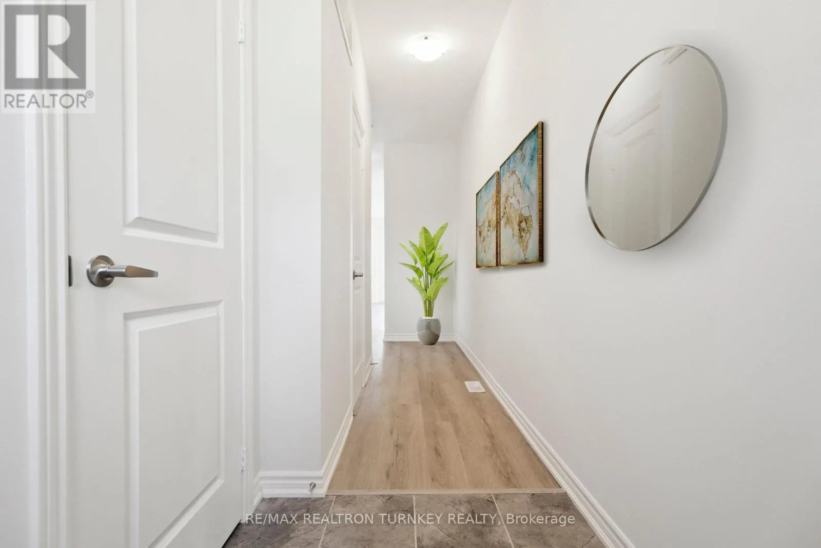 15 RAVENSCRAIG PLACE