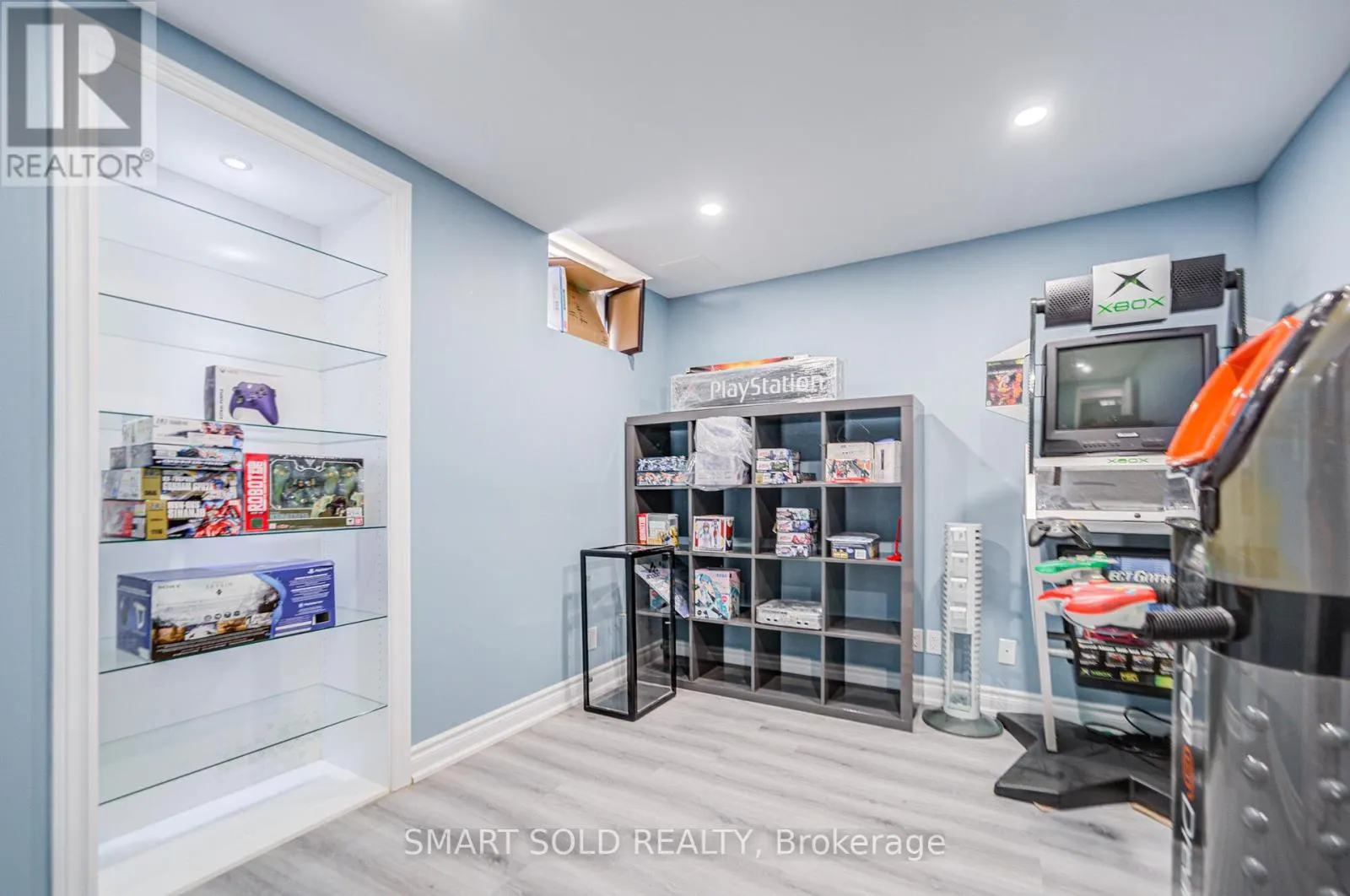 713 PREST WAY