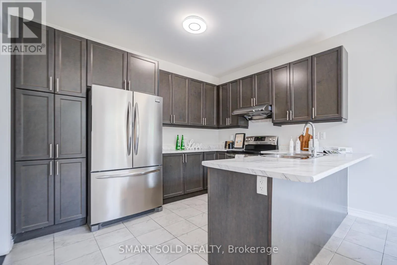 713 PREST WAY