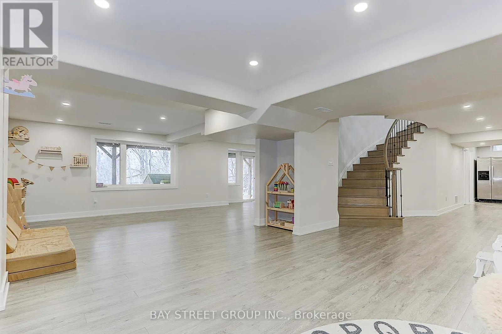 955 PORTMINSTER COURT