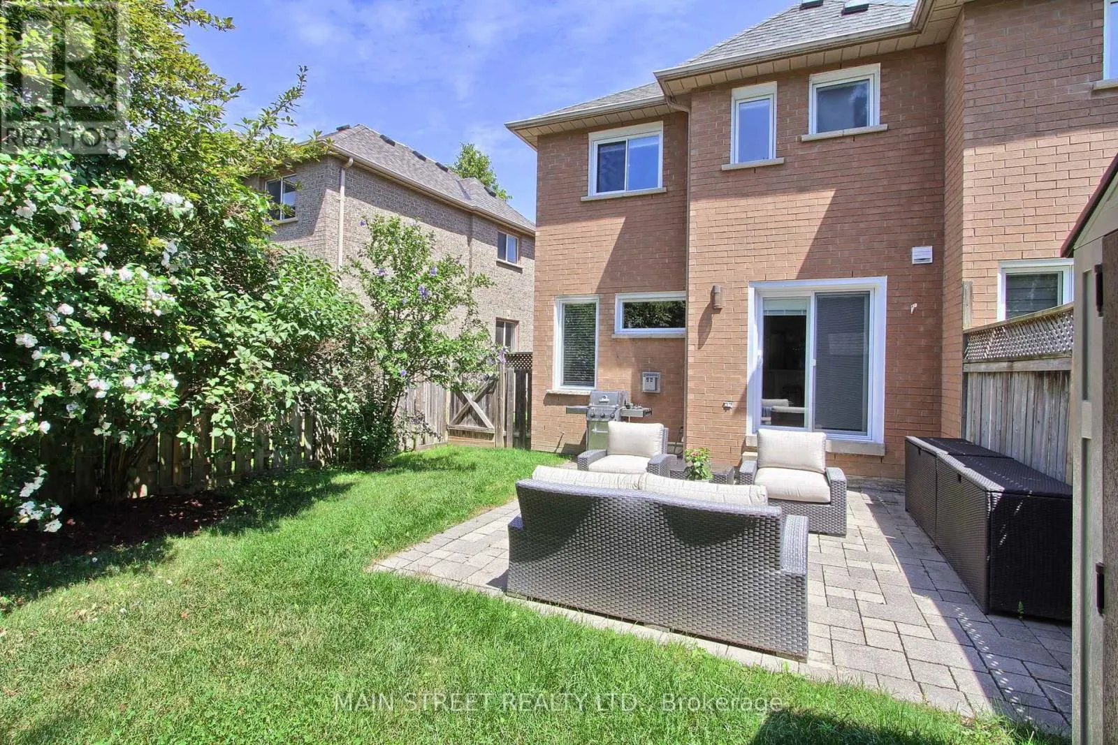 228 WARNER CRESCENT