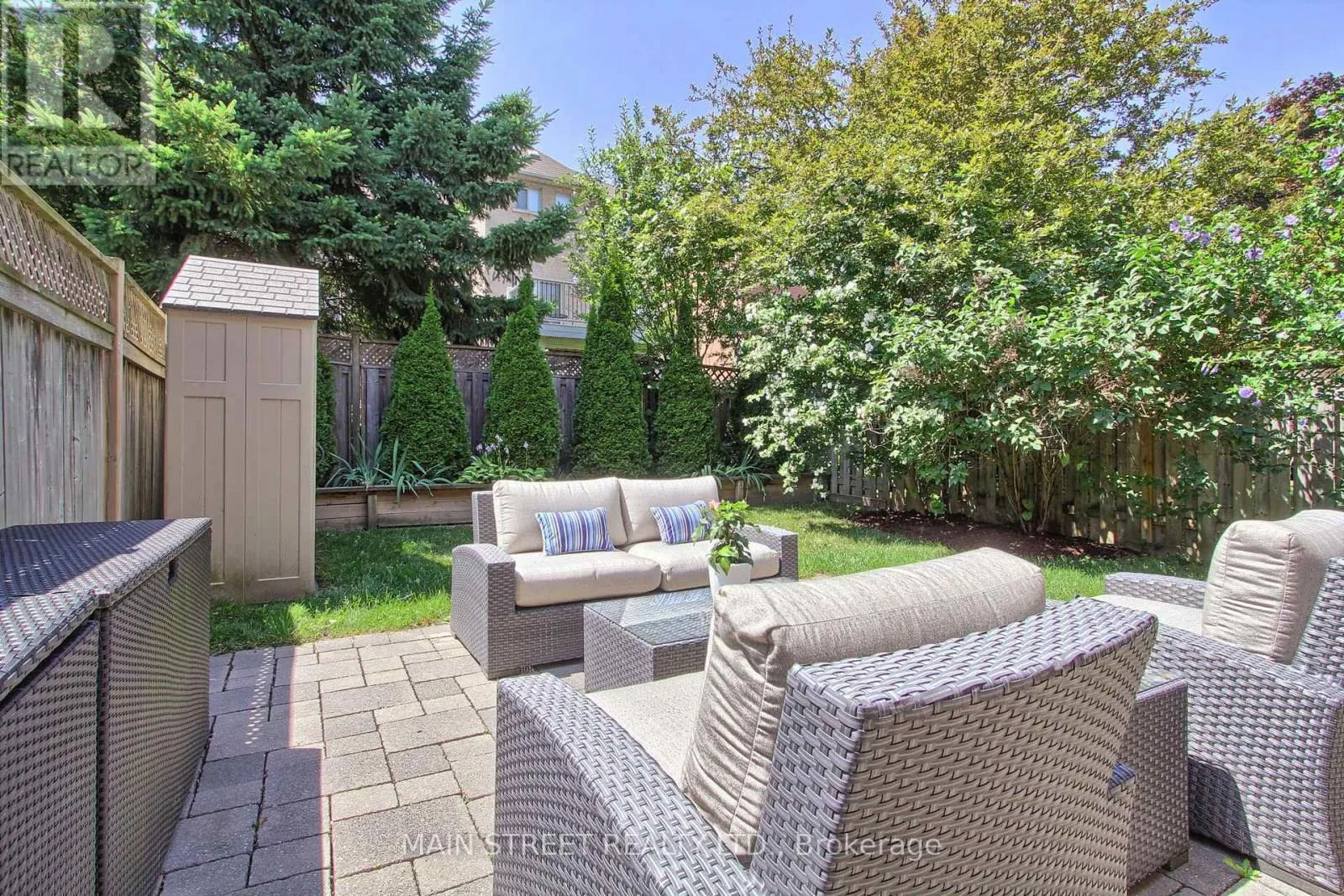 228 WARNER CRESCENT