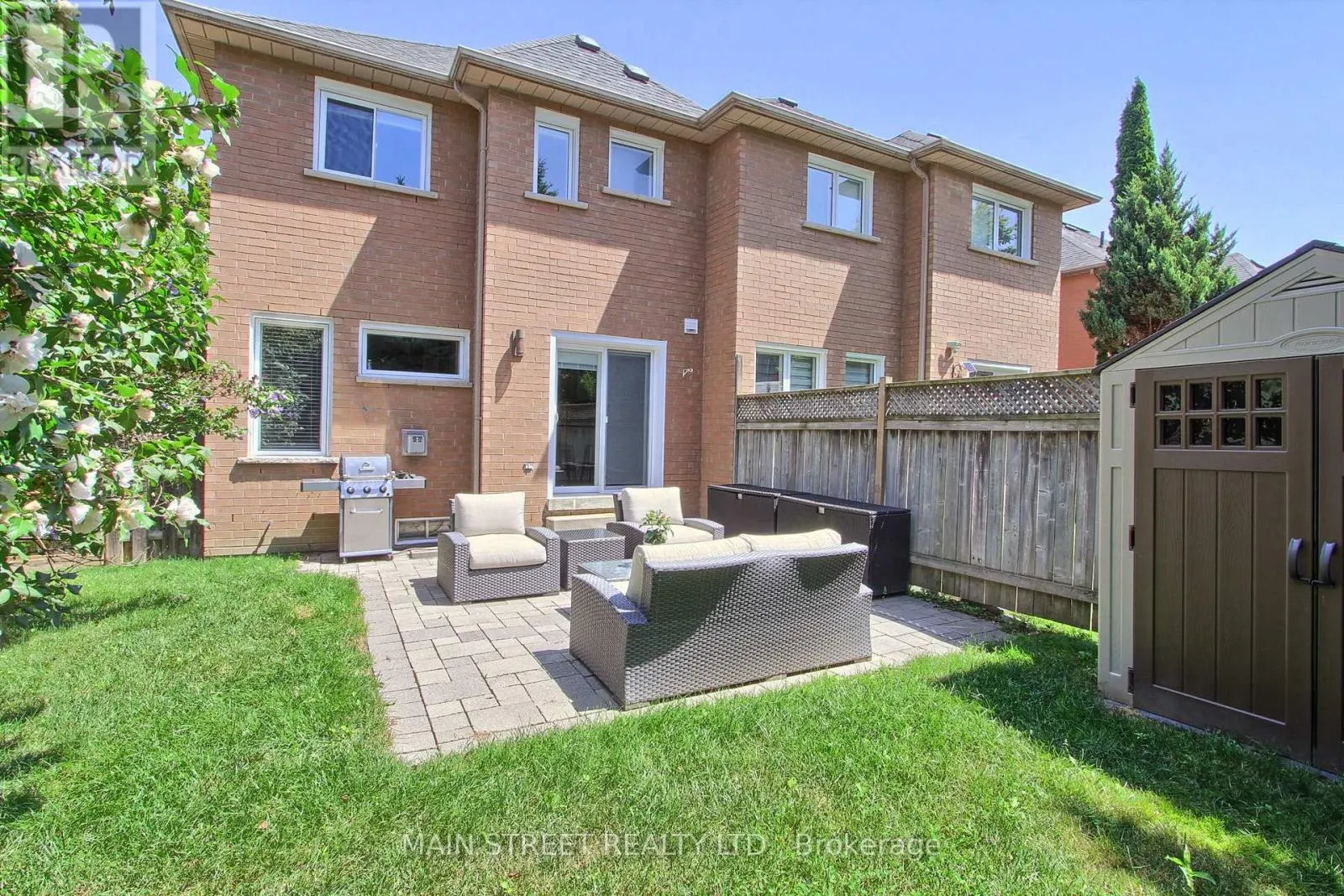 228 WARNER CRESCENT