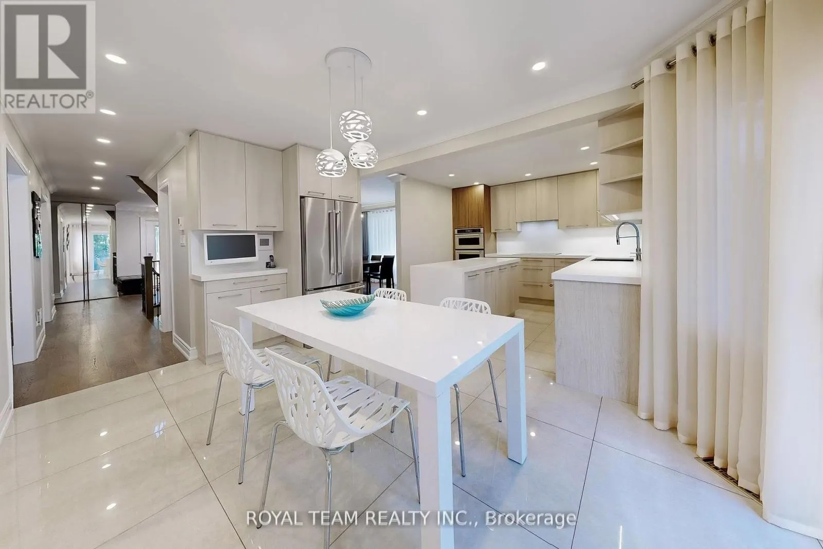 87 MCCALLUM DRIVE