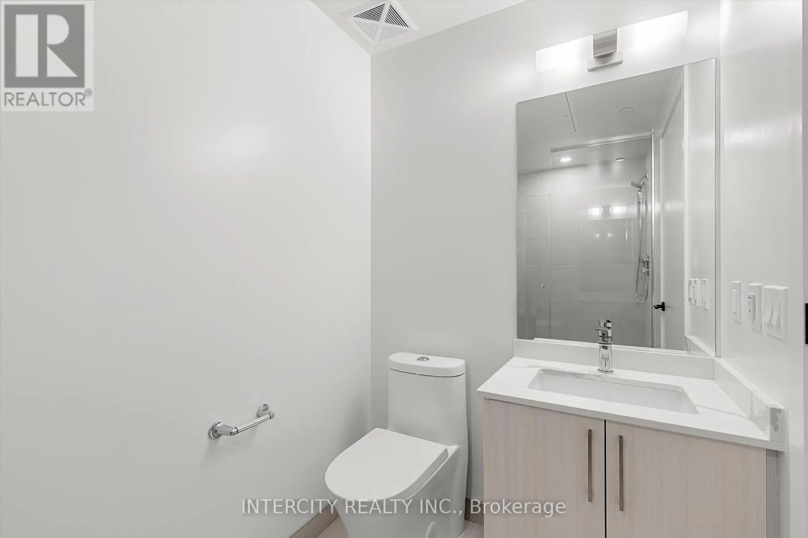 434 - 2075 KING ROAD