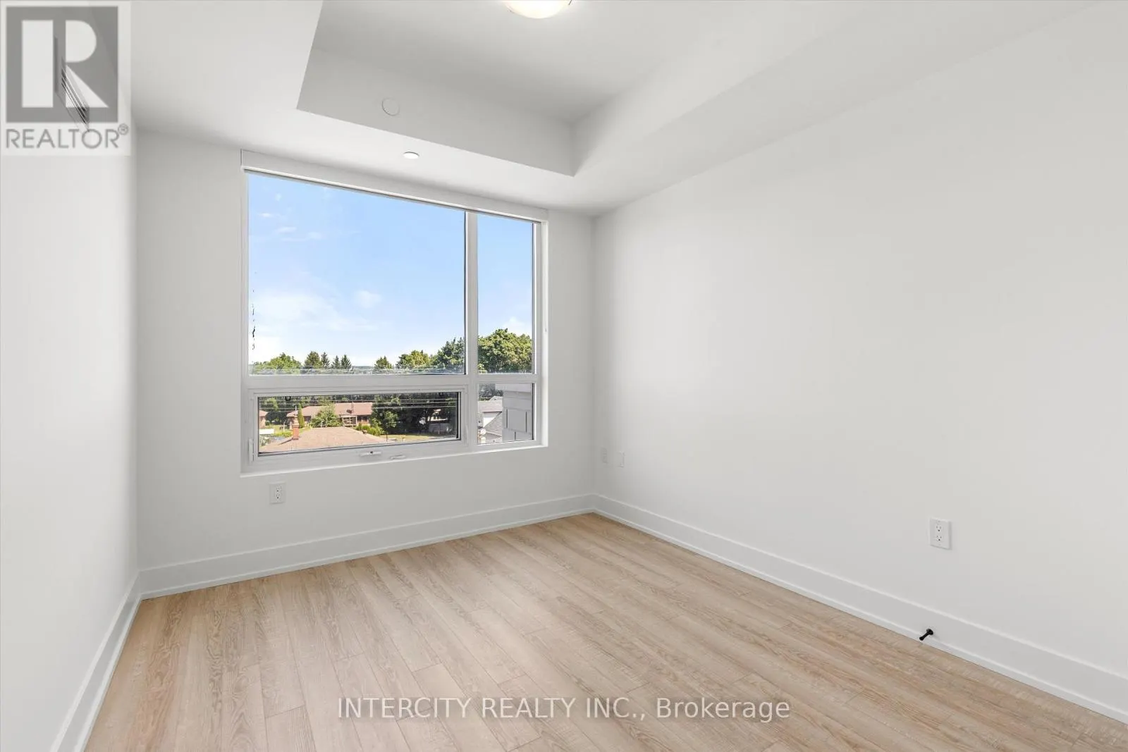 434 - 2075 KING ROAD
