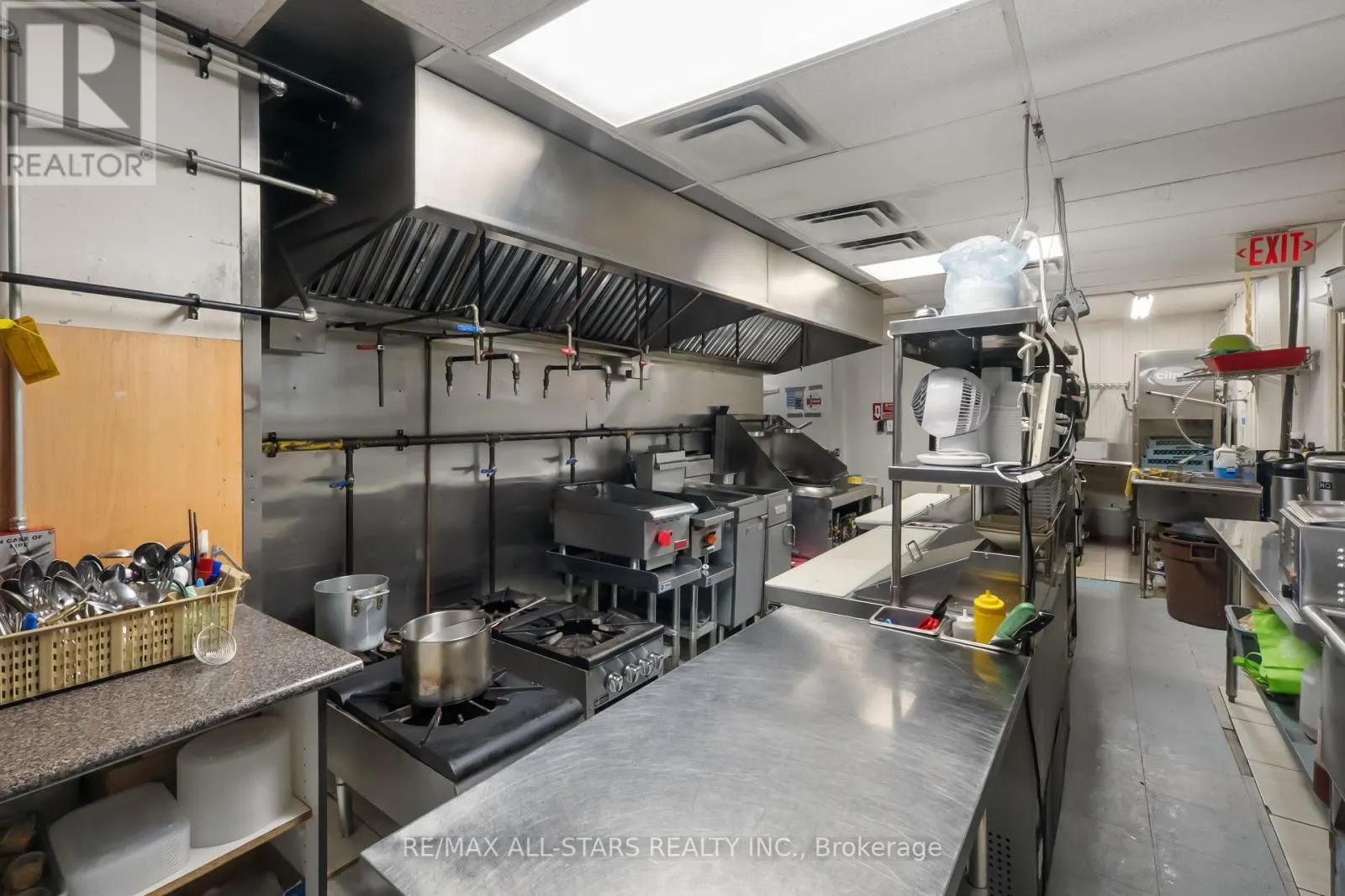 289 THE QUEENSWAY AVENUE S