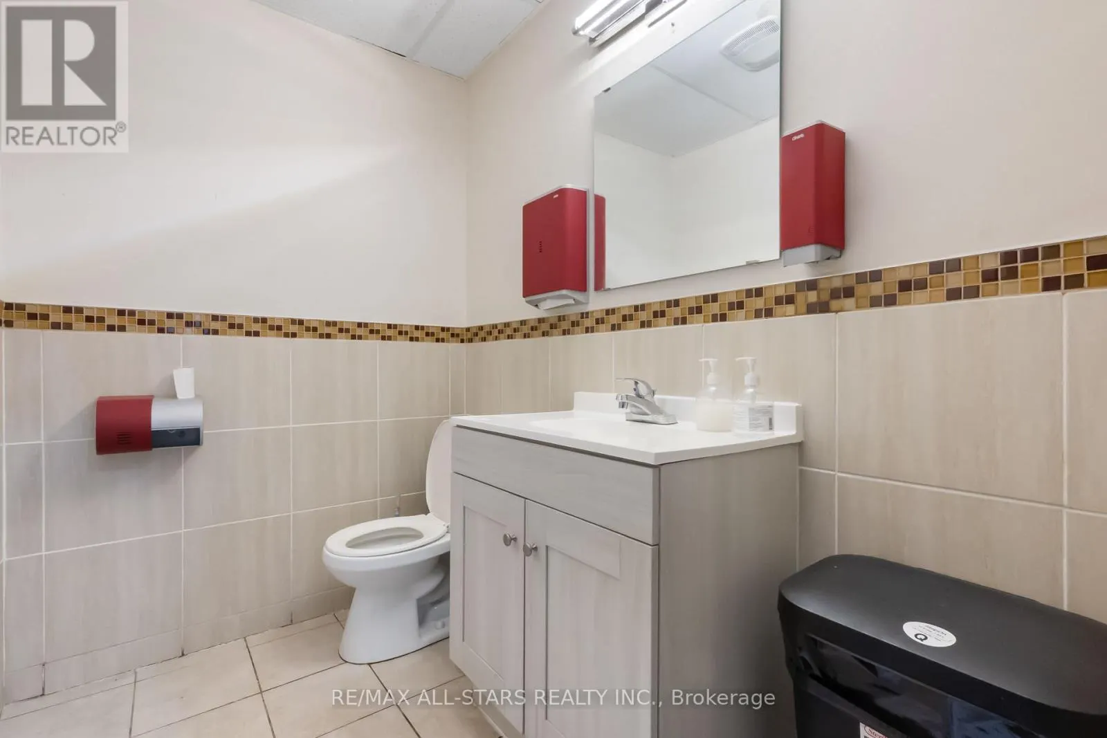 289 THE QUEENSWAY AVENUE S