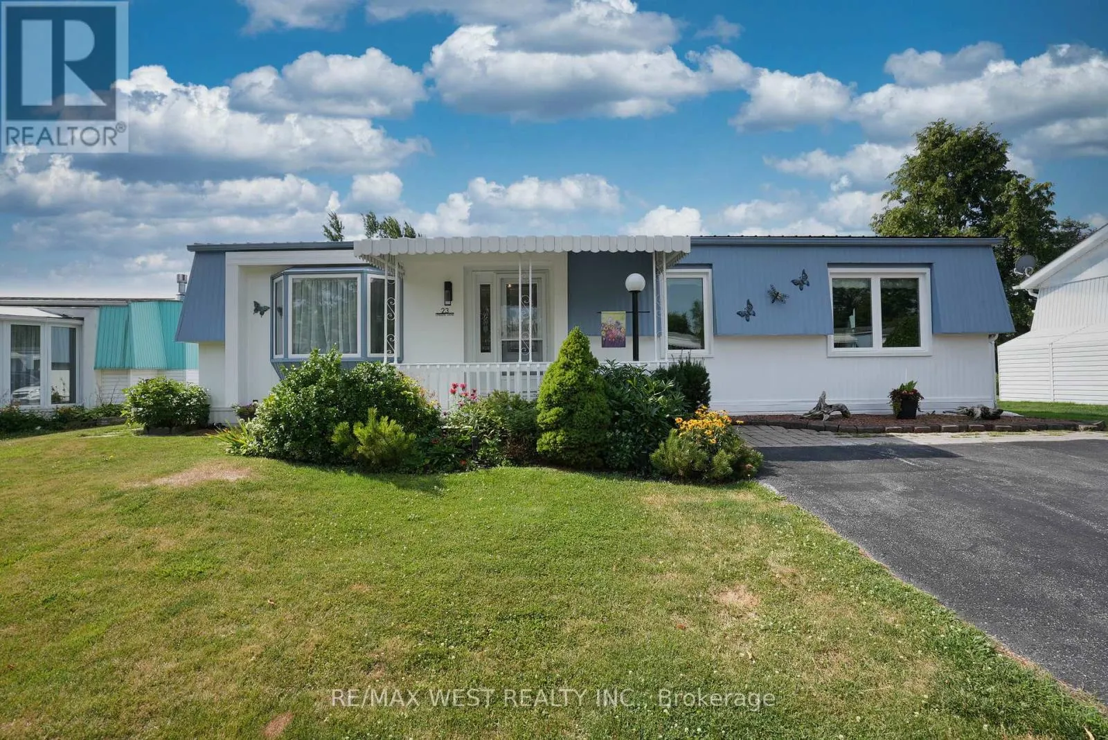 23 LINDEN LANE
