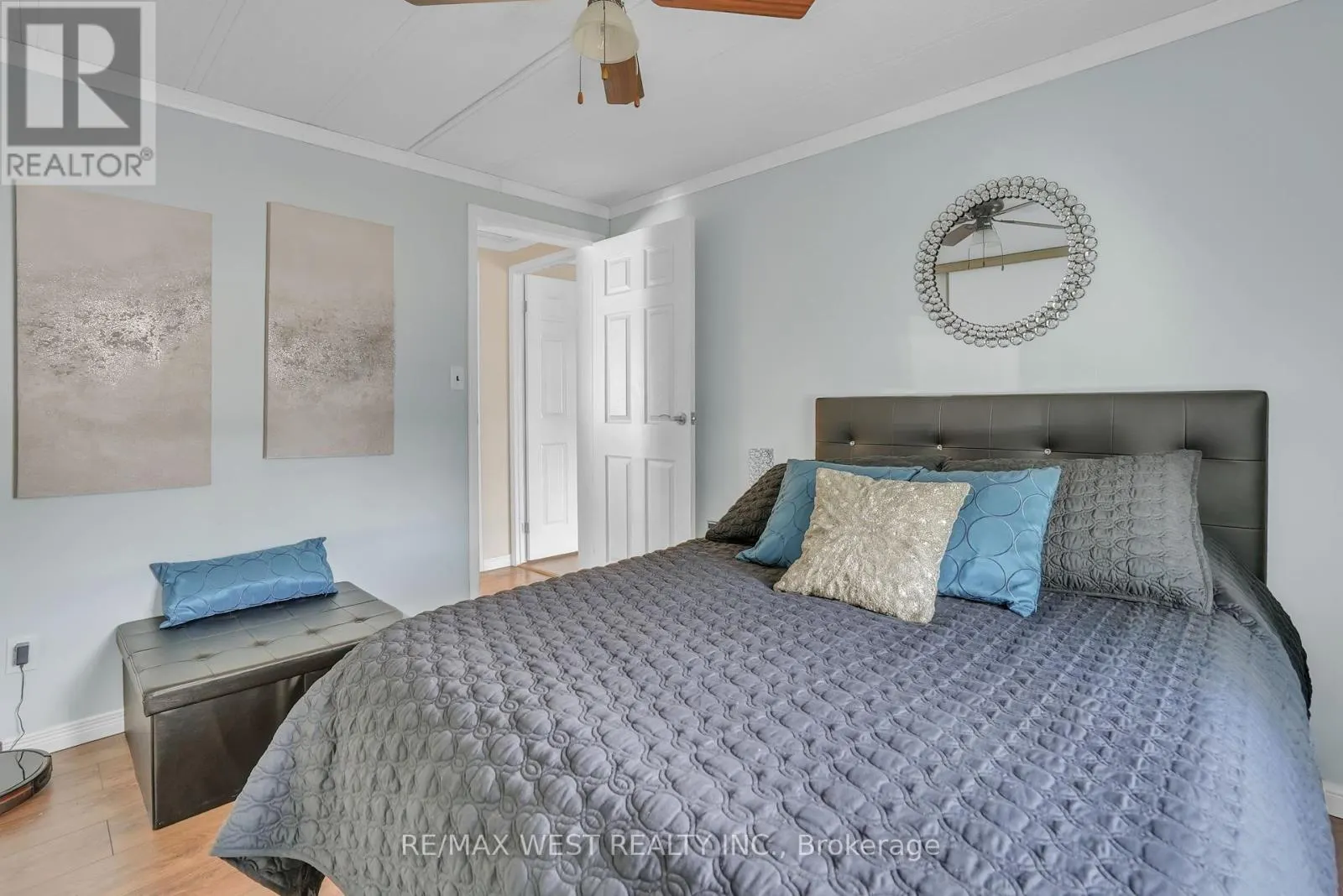 23 LINDEN LANE
