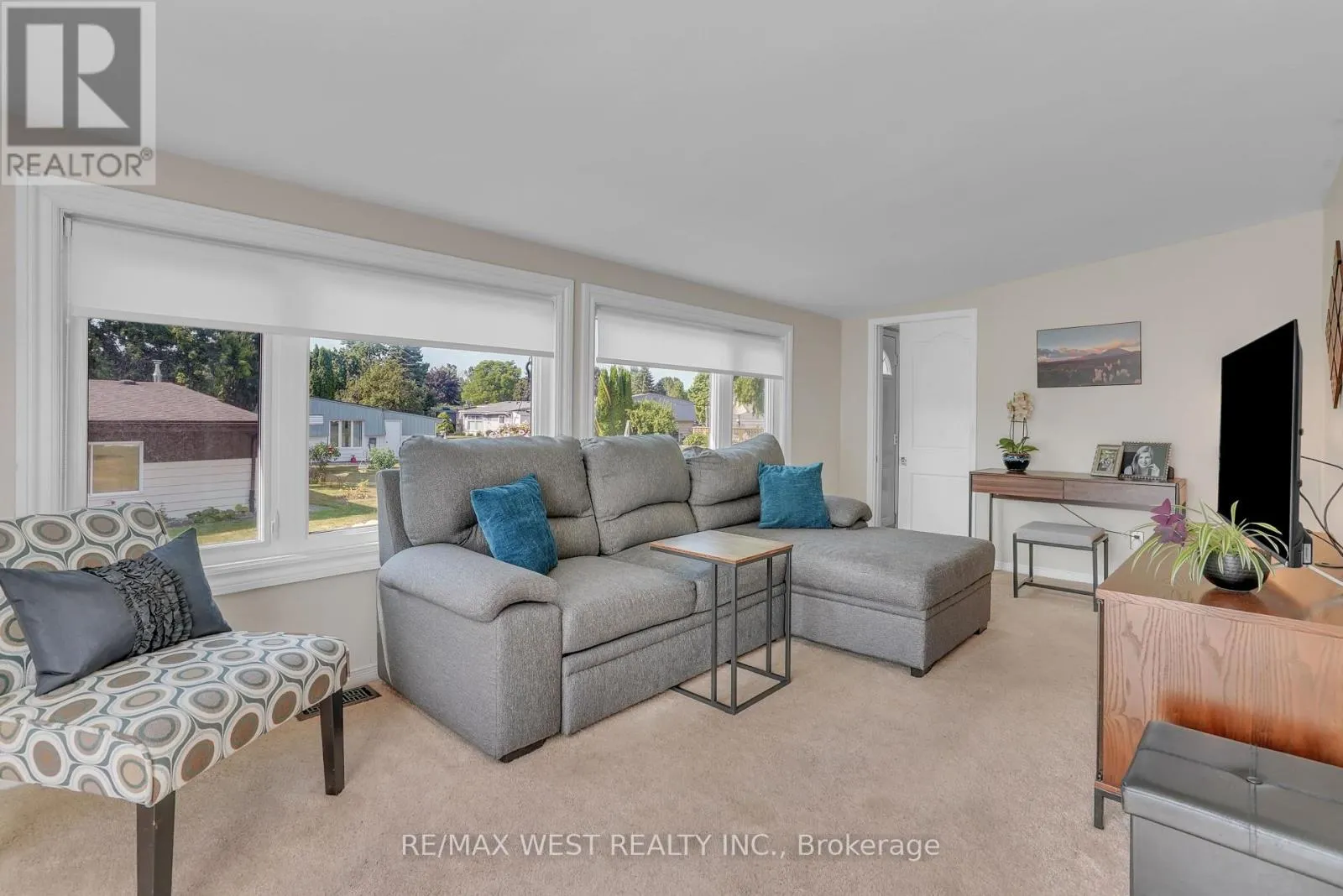 23 LINDEN LANE