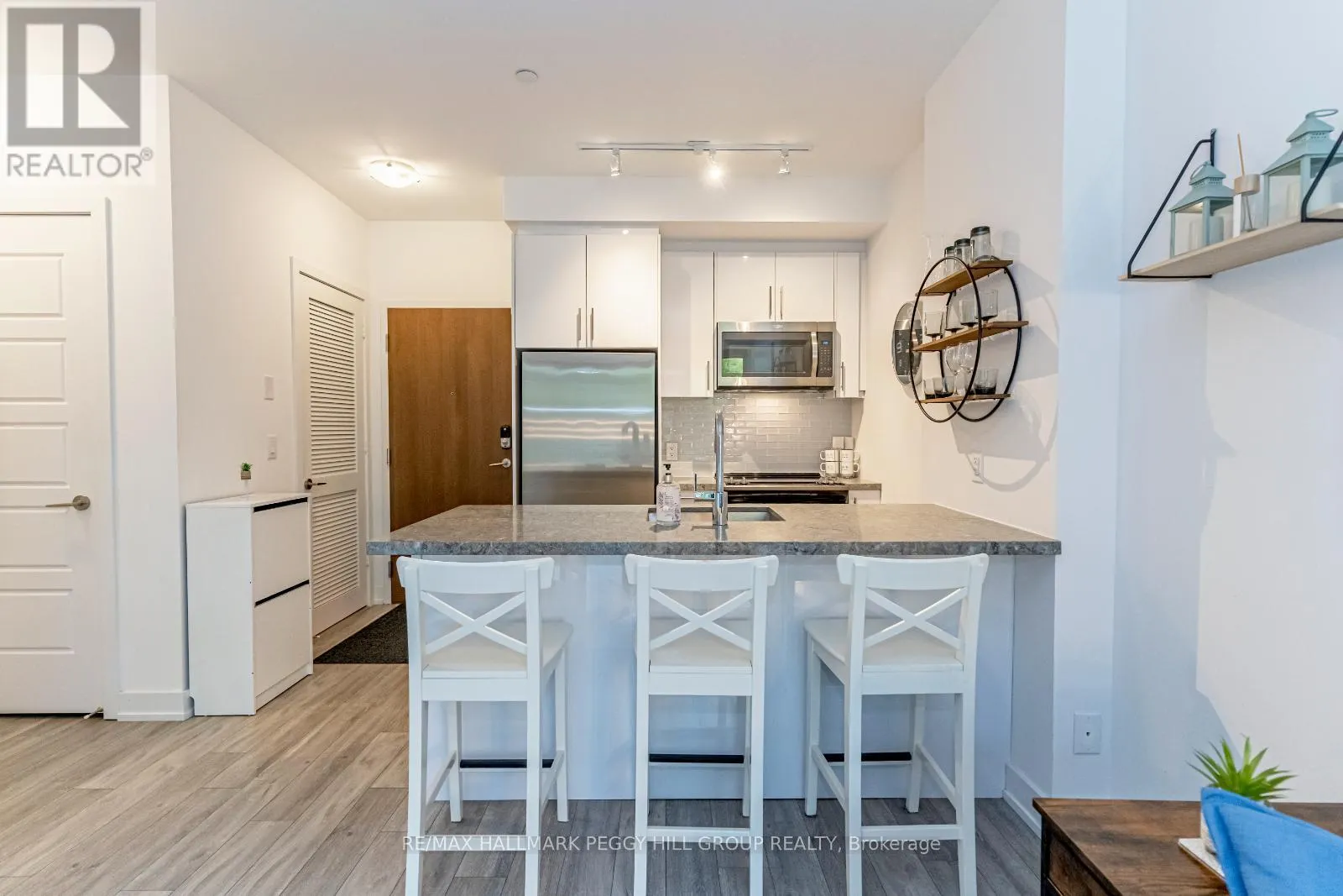 131 - 333 SEA RAY AVENUE