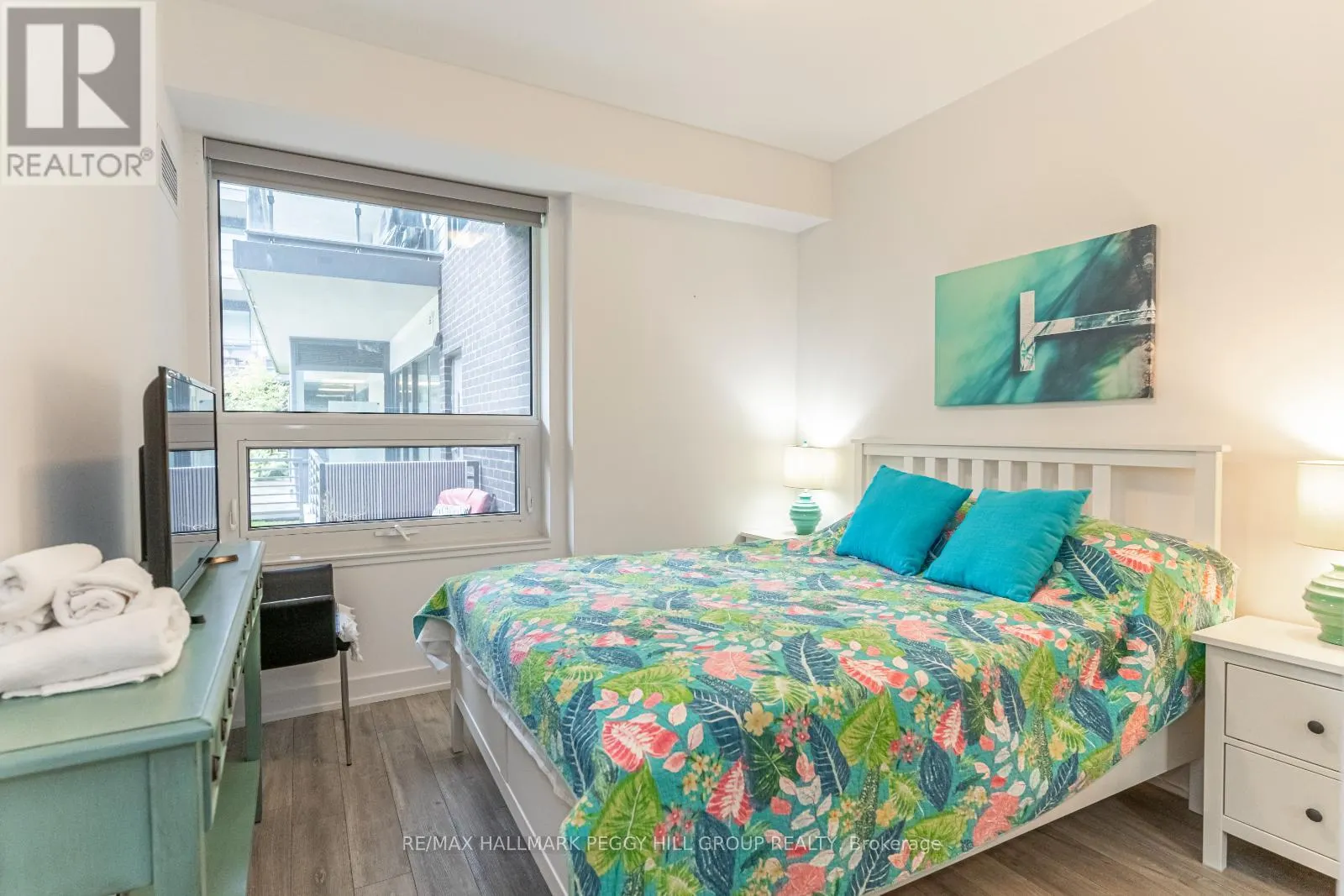 131 - 333 SEA RAY AVENUE
