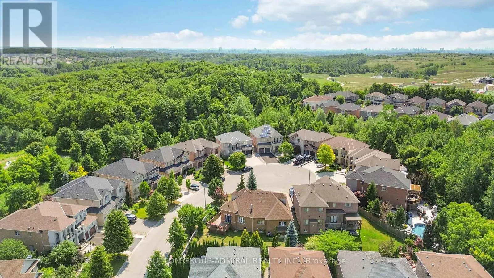 24 MEADOW RIDGE COURT