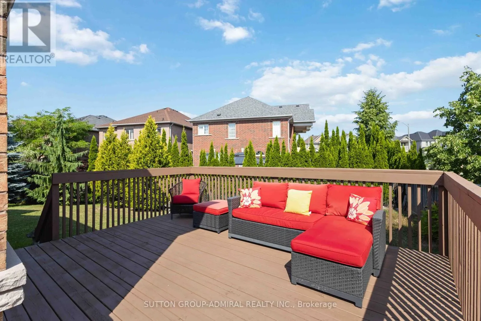 24 MEADOW RIDGE COURT