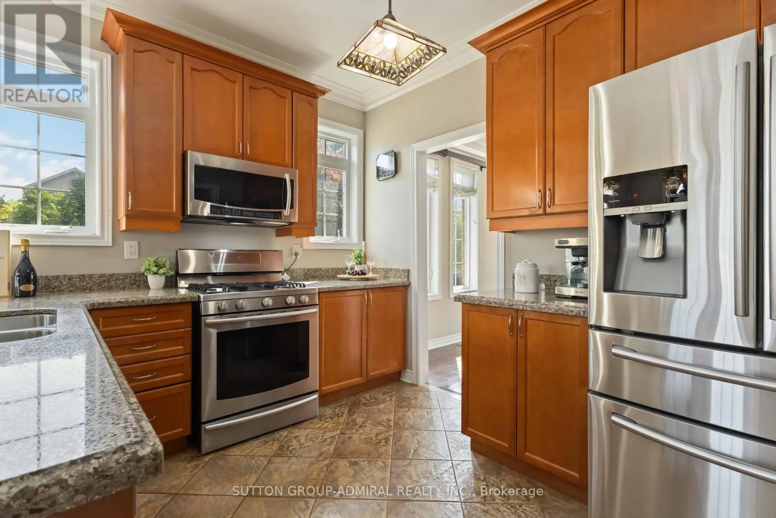 24 MEADOW RIDGE COURT