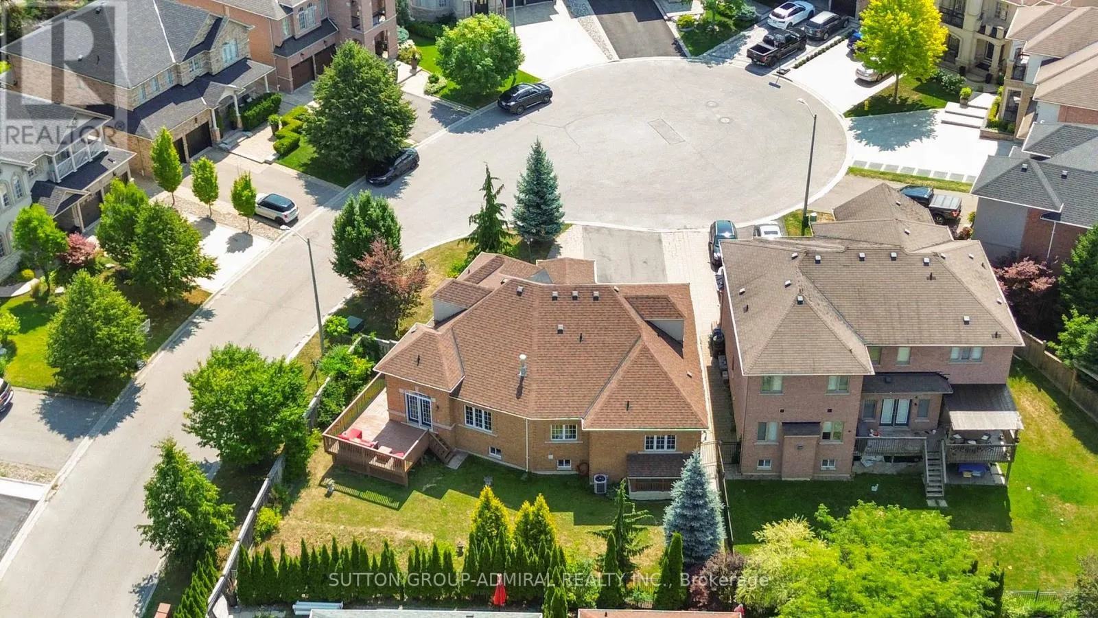24 MEADOW RIDGE COURT