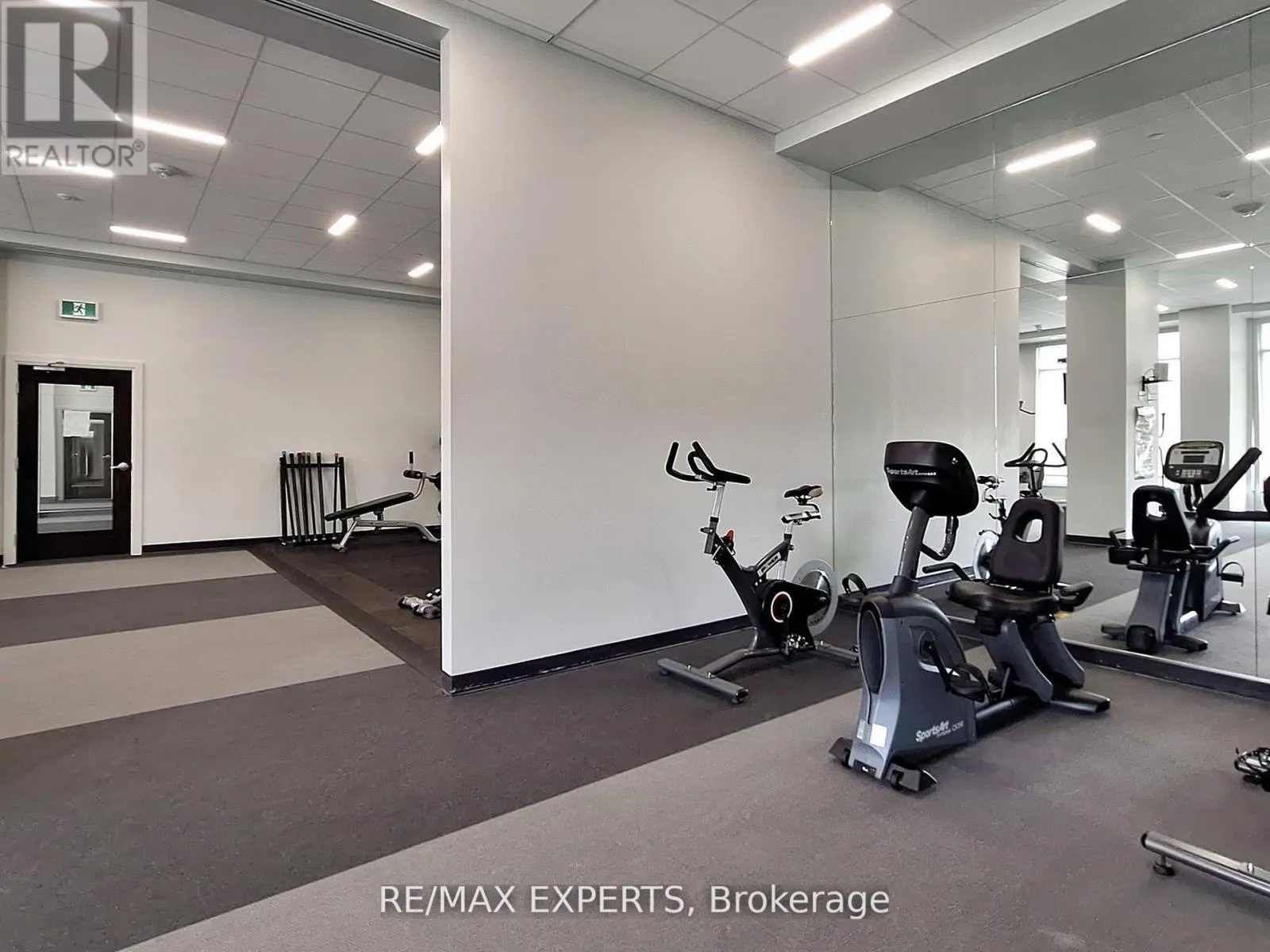 326 - 555 WILLIAM GRAHAM DRIVE