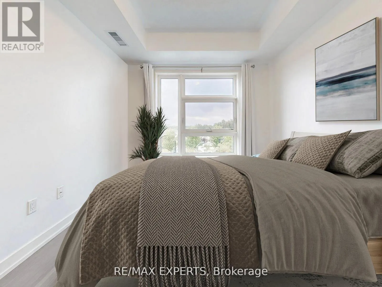 326 - 555 WILLIAM GRAHAM DRIVE