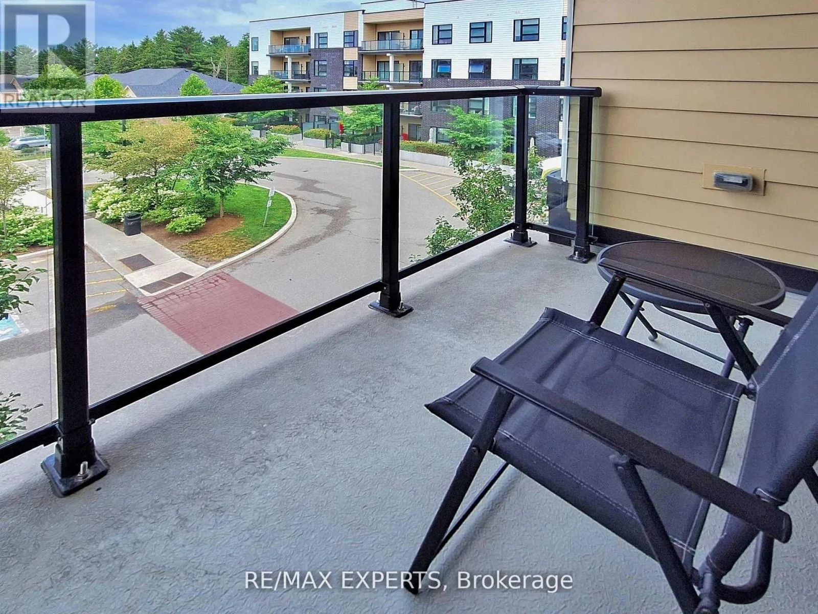 326 - 555 WILLIAM GRAHAM DRIVE