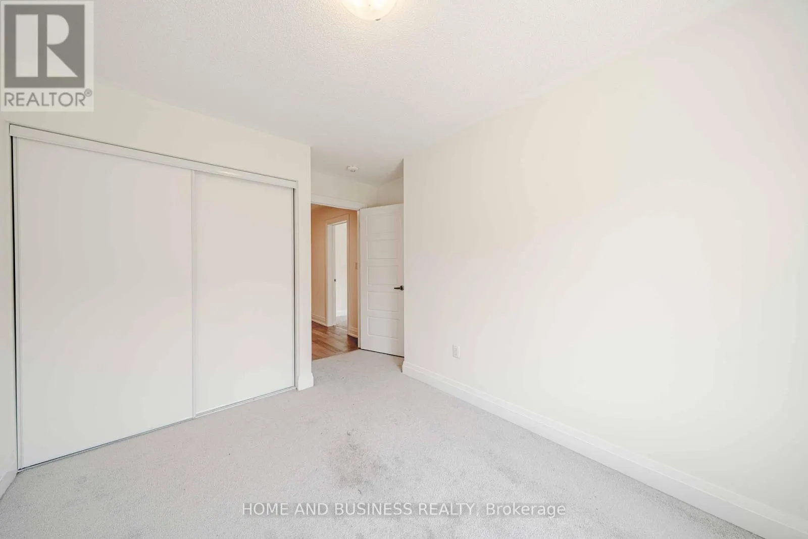 24 CASELY AVENUE