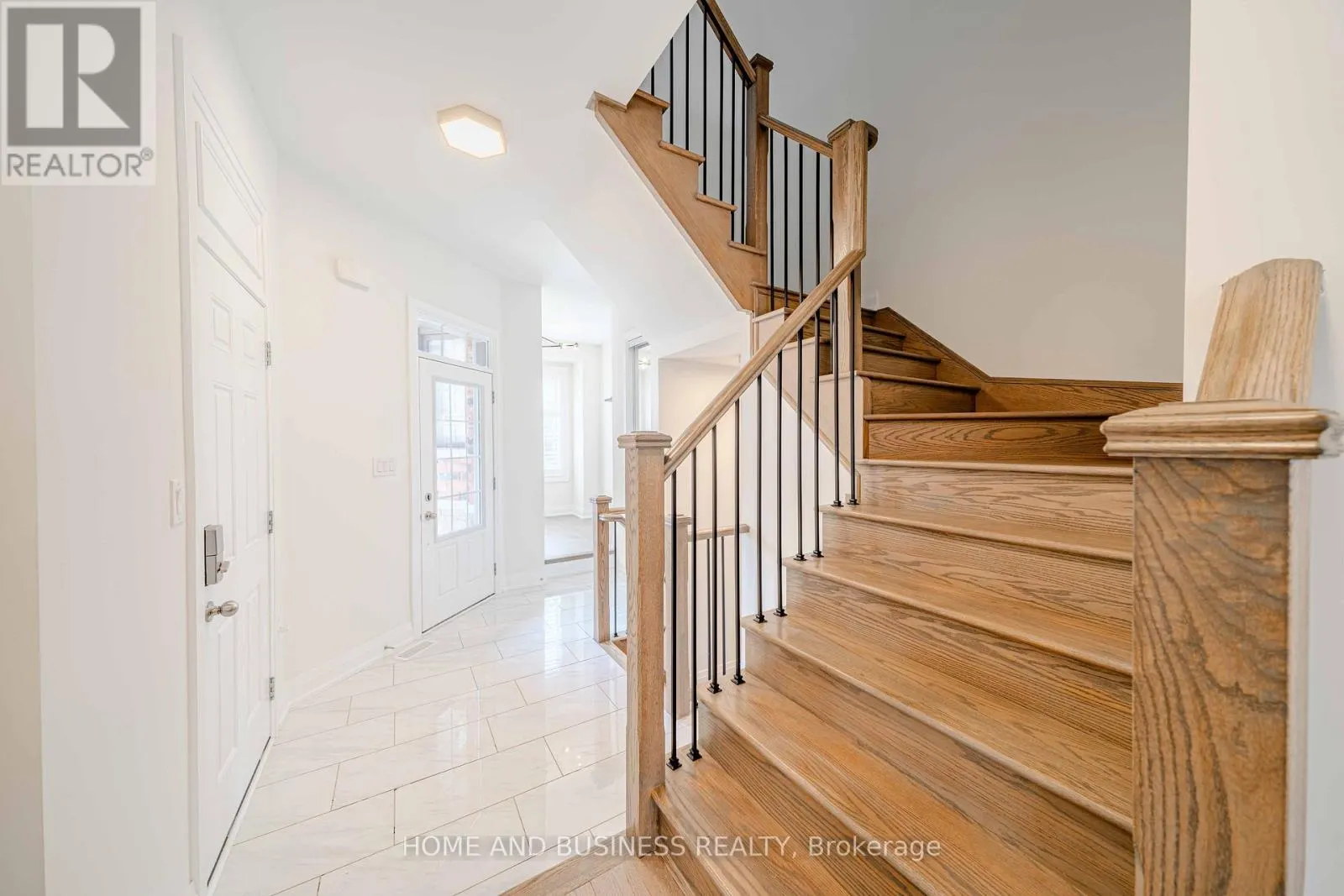 24 CASELY AVENUE