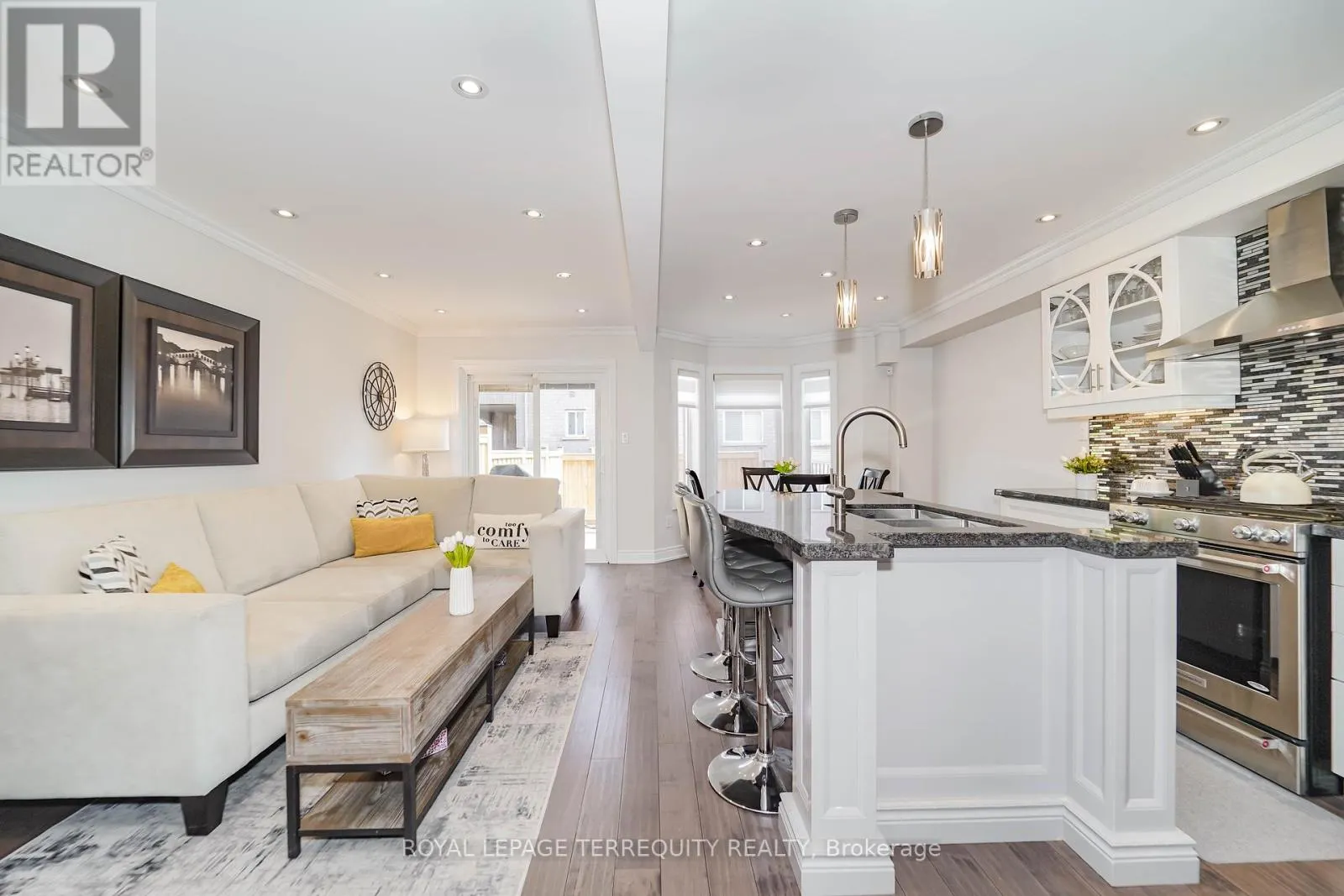 9 STONEBRIAR DRIVE