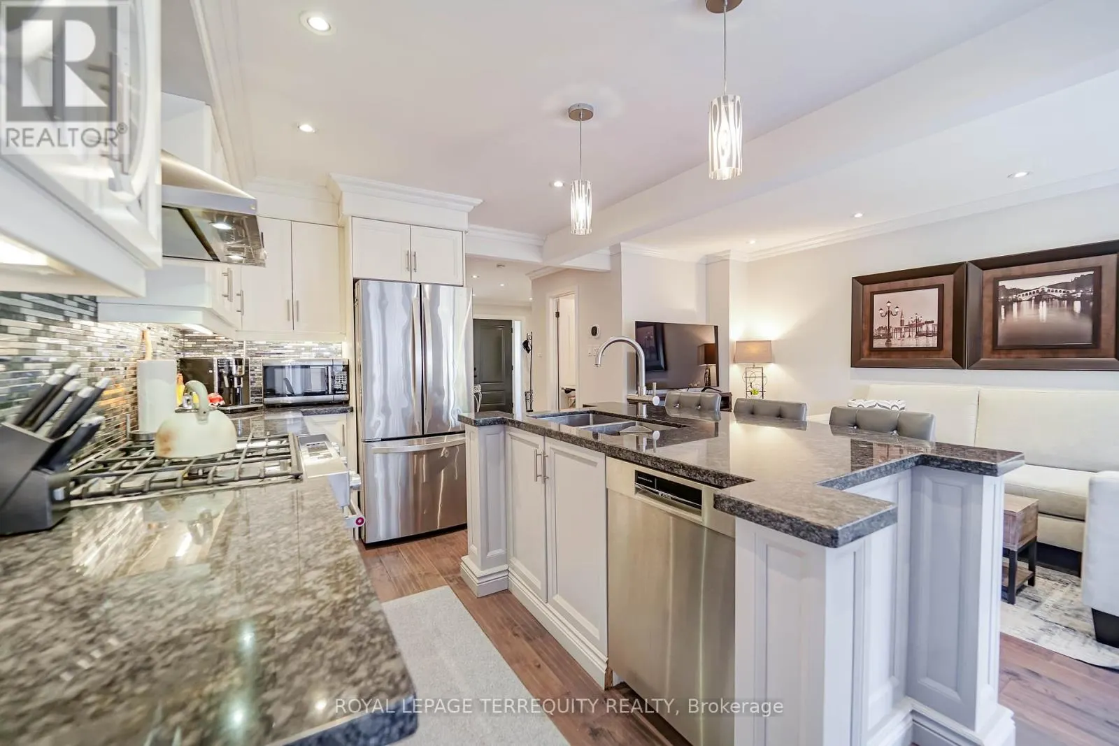 9 STONEBRIAR DRIVE