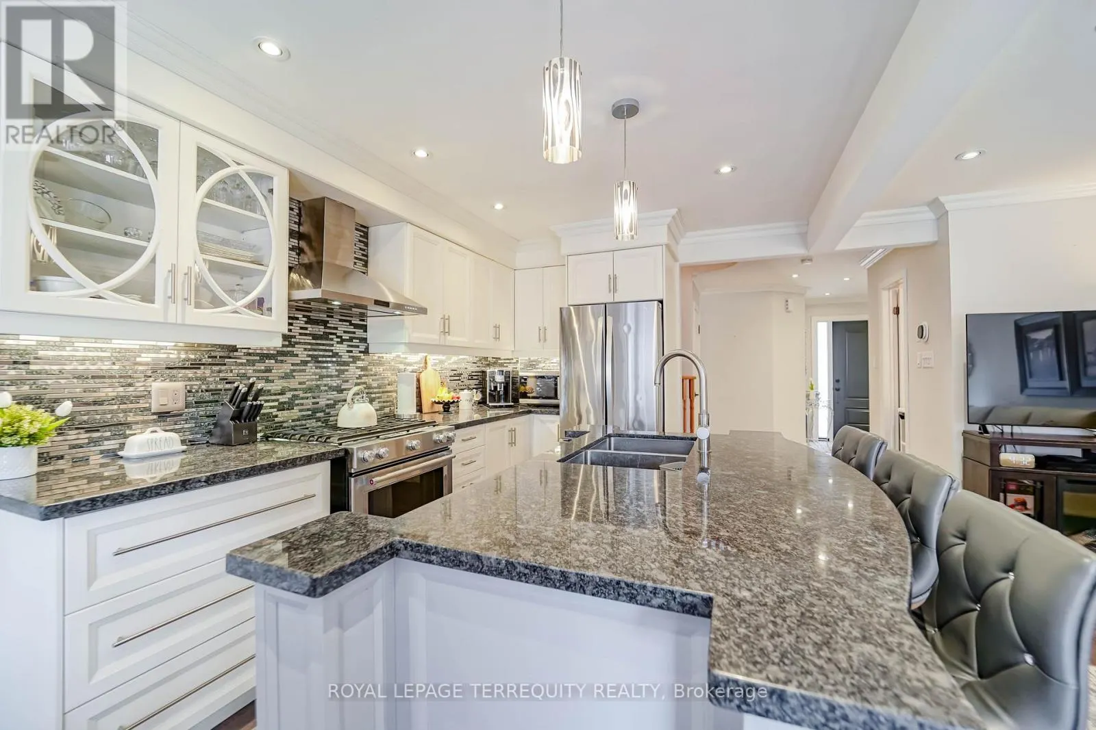 9 STONEBRIAR DRIVE