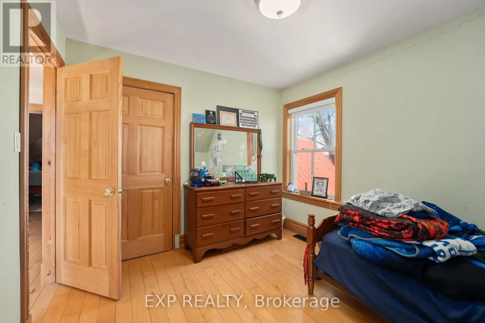 8923 MORNING GLORY ROAD