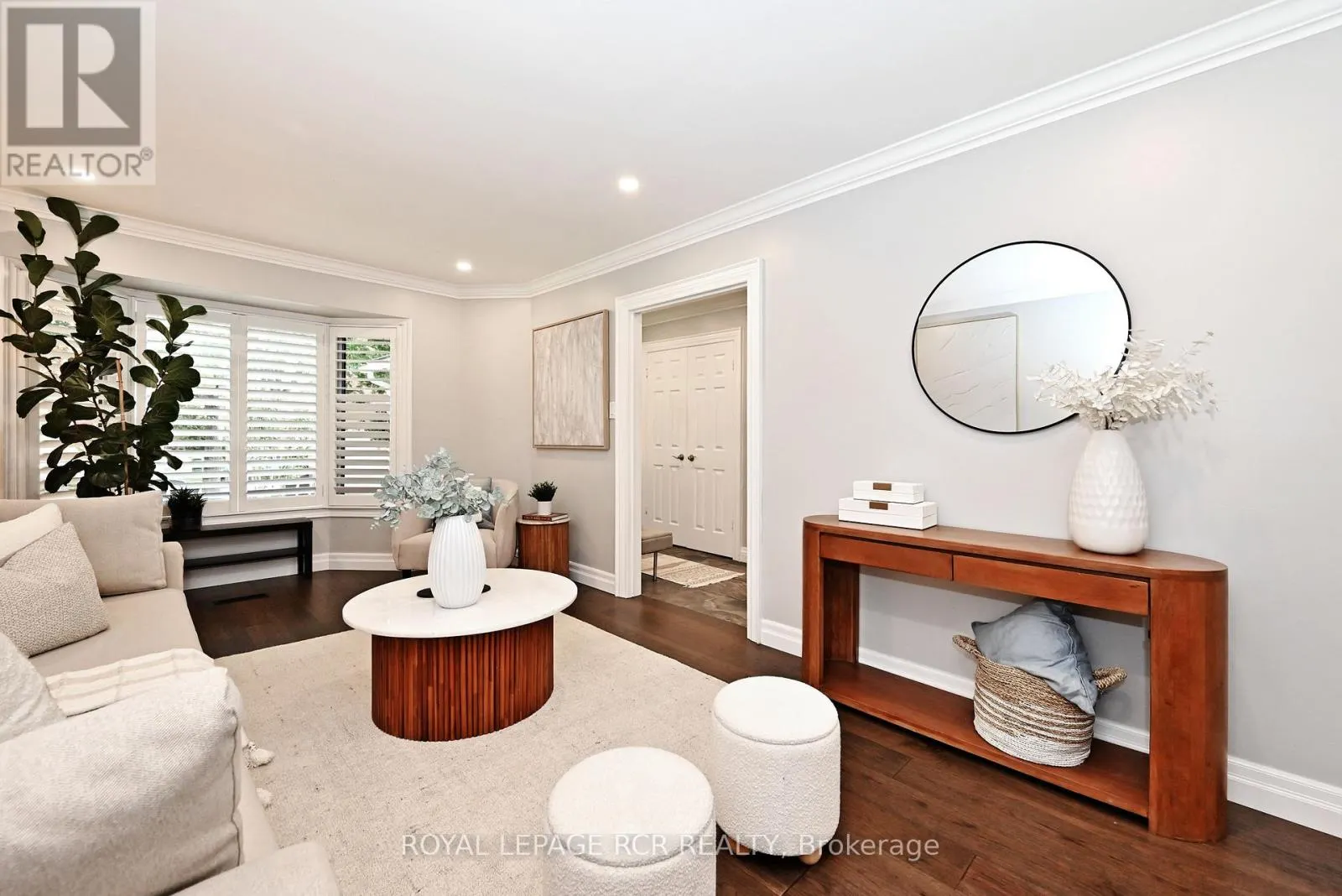 24 MURDOCK AVENUE