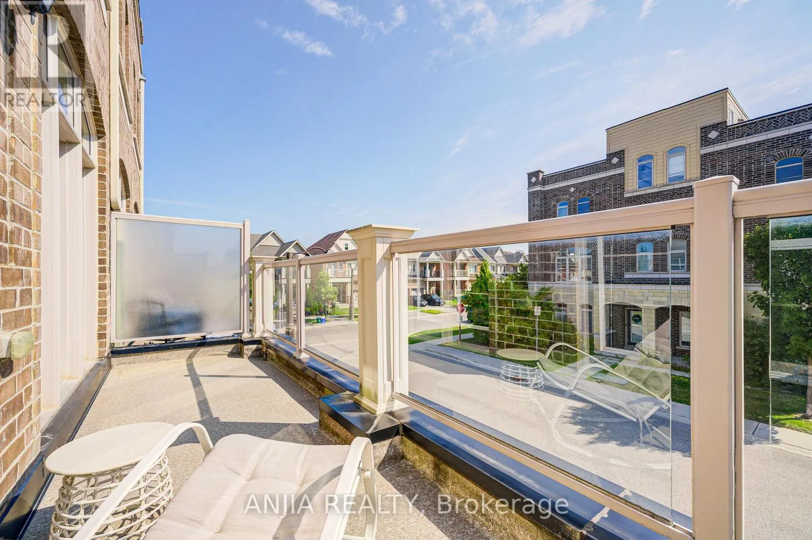 156 GLAD PARK AVENUE