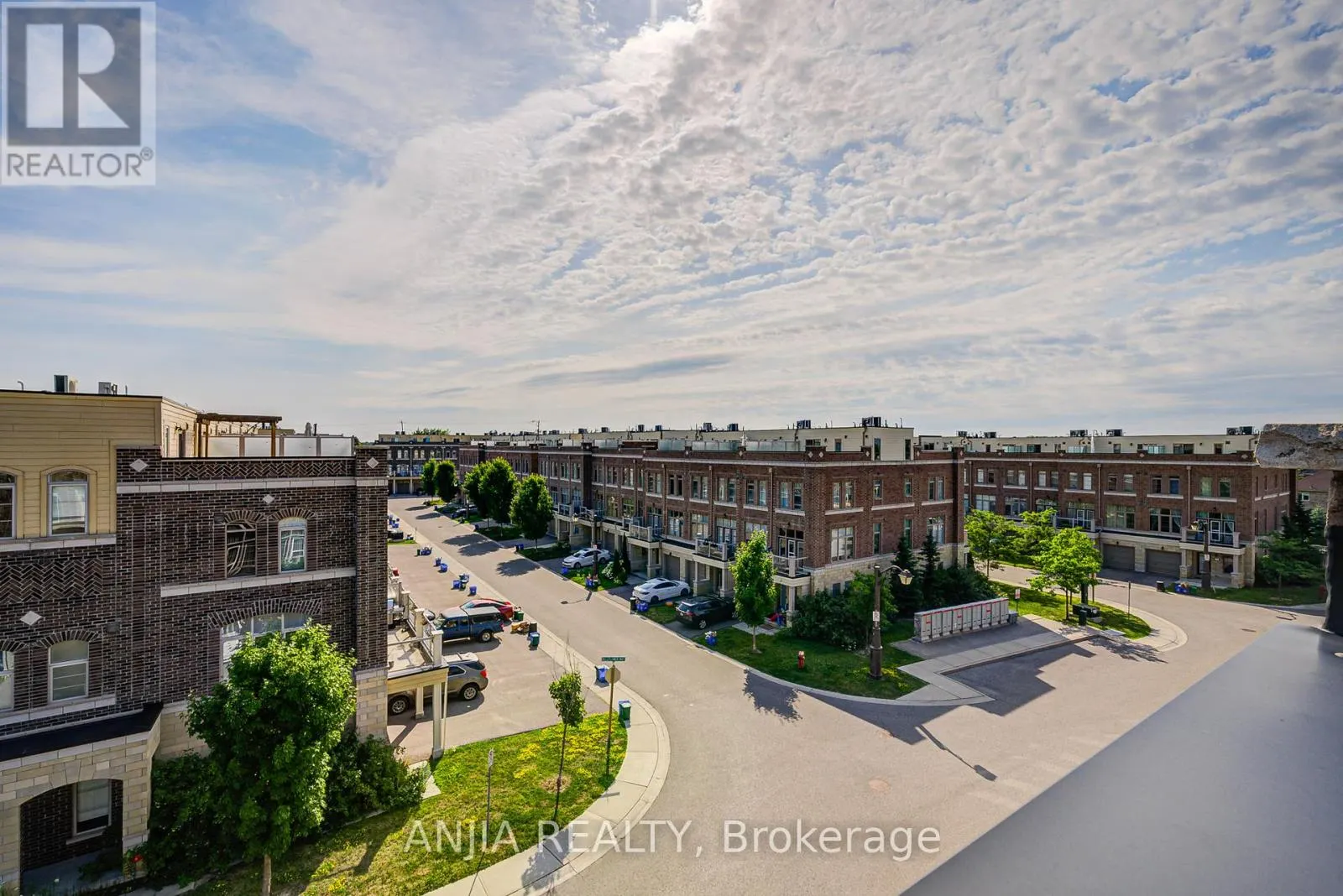 156 GLAD PARK AVENUE