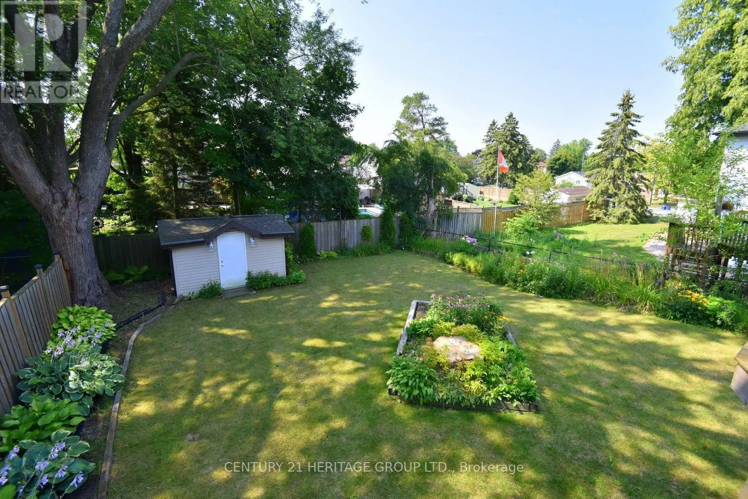 838 BORONIA CRESCENT