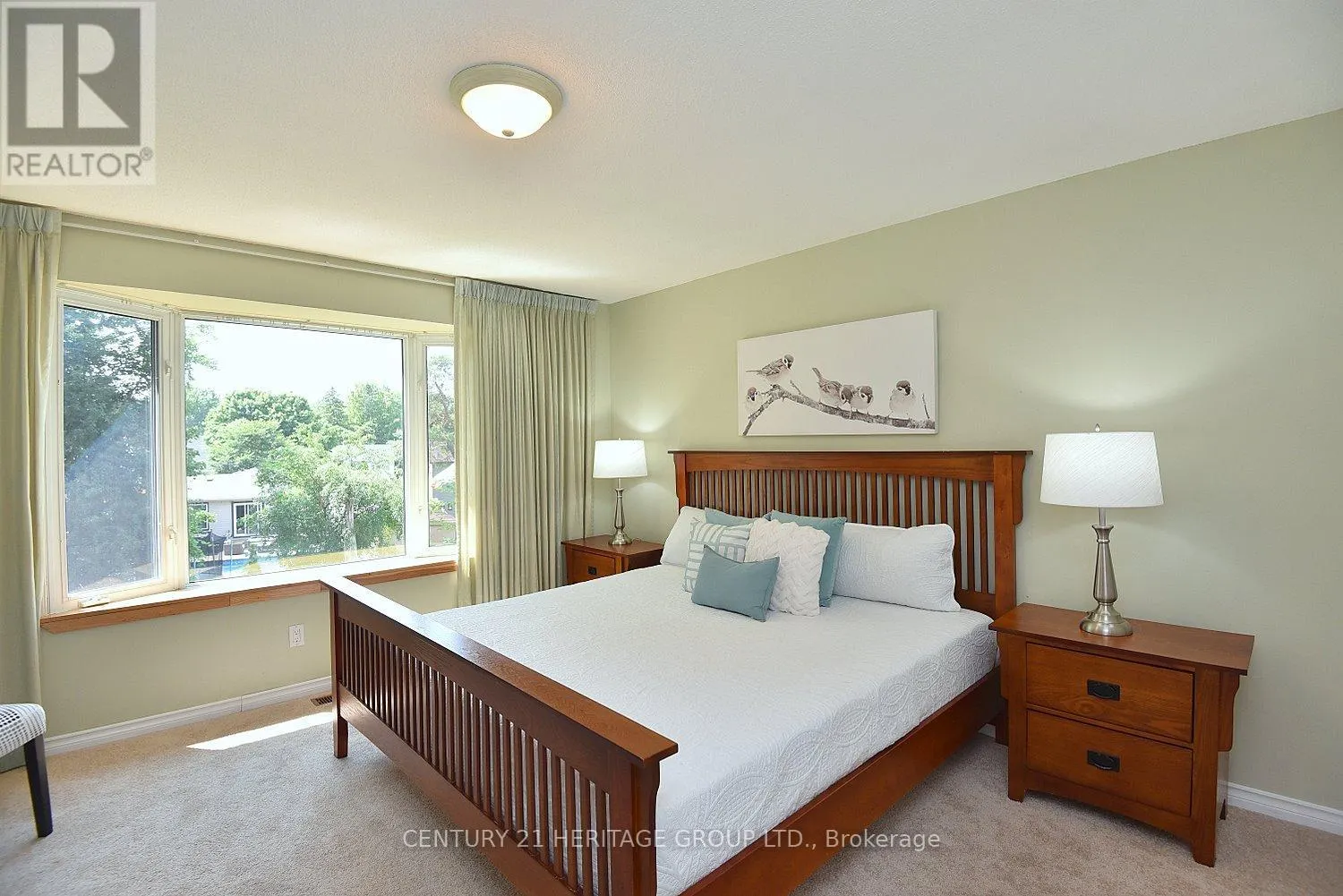 838 BORONIA CRESCENT