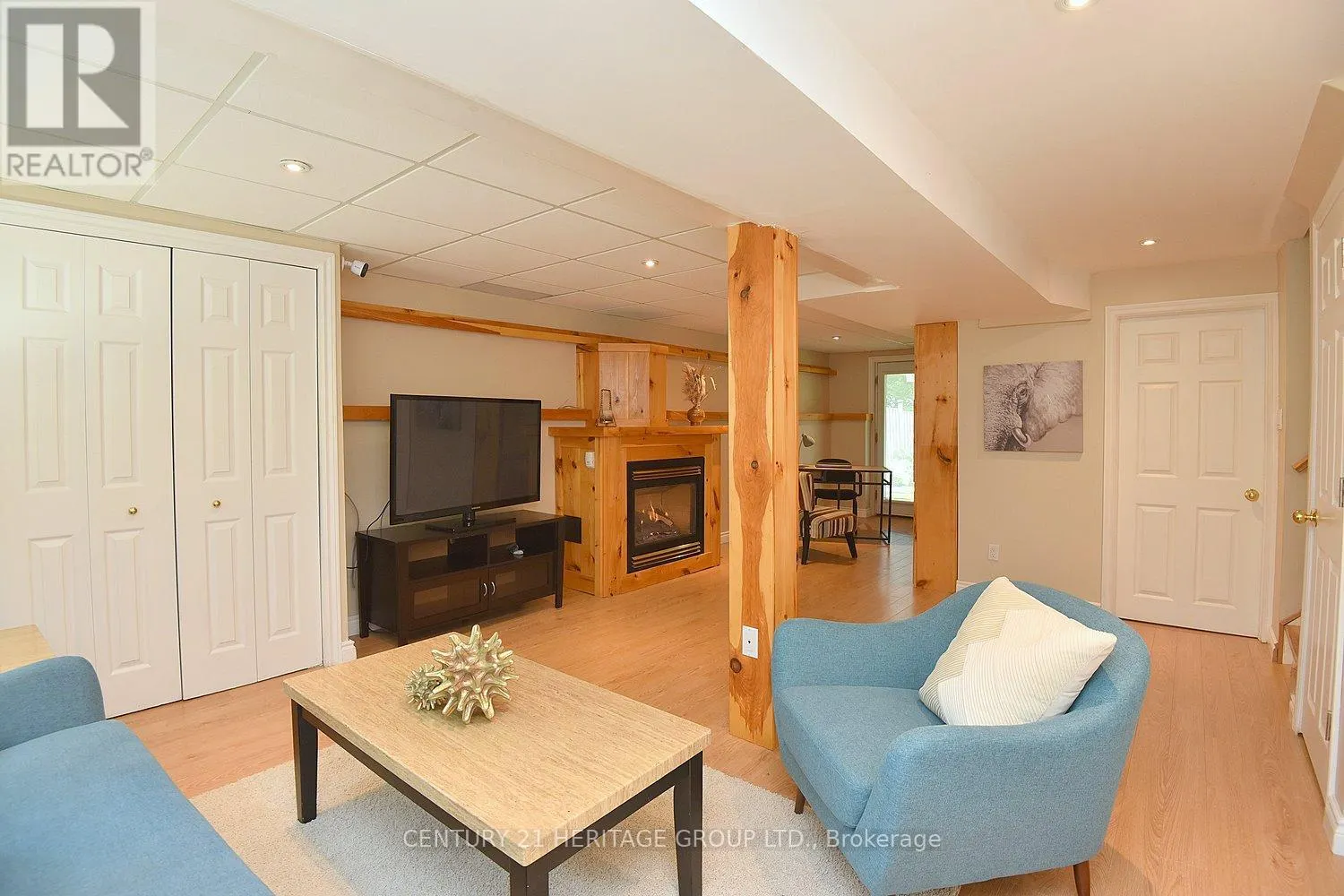 838 BORONIA CRESCENT