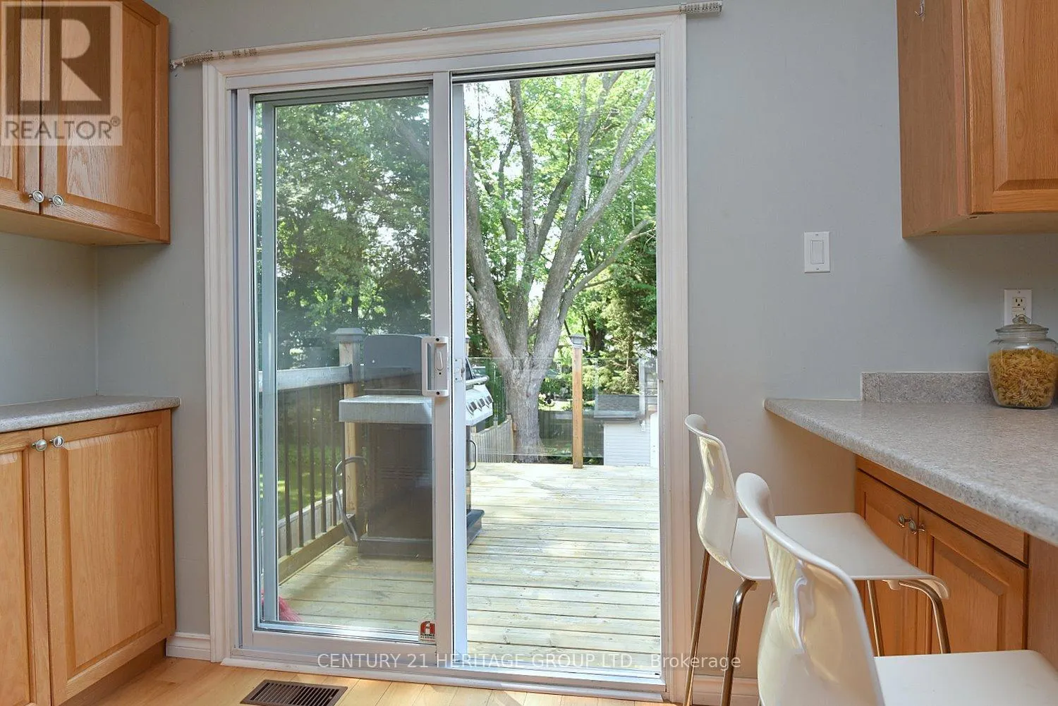 838 BORONIA CRESCENT