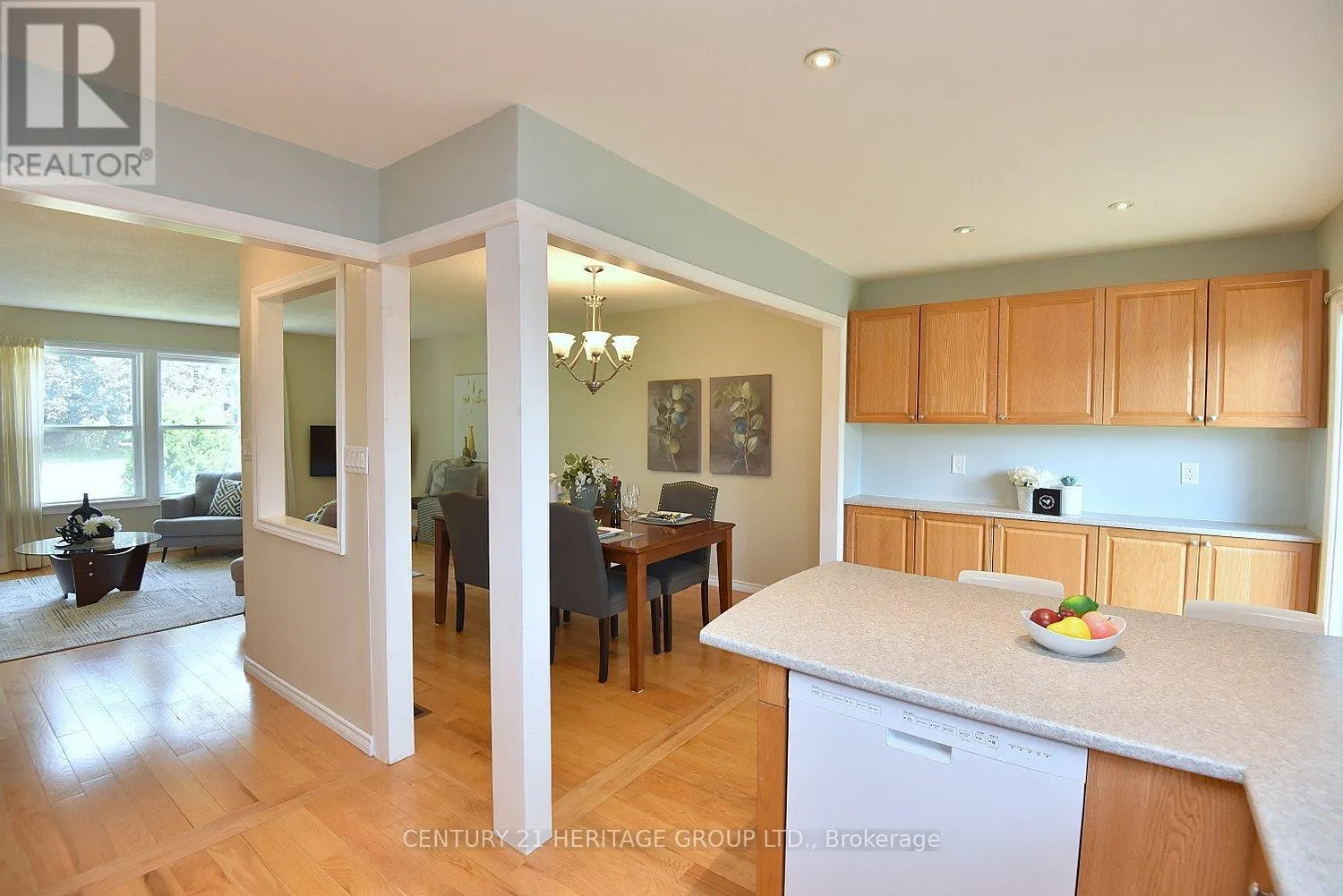 838 BORONIA CRESCENT