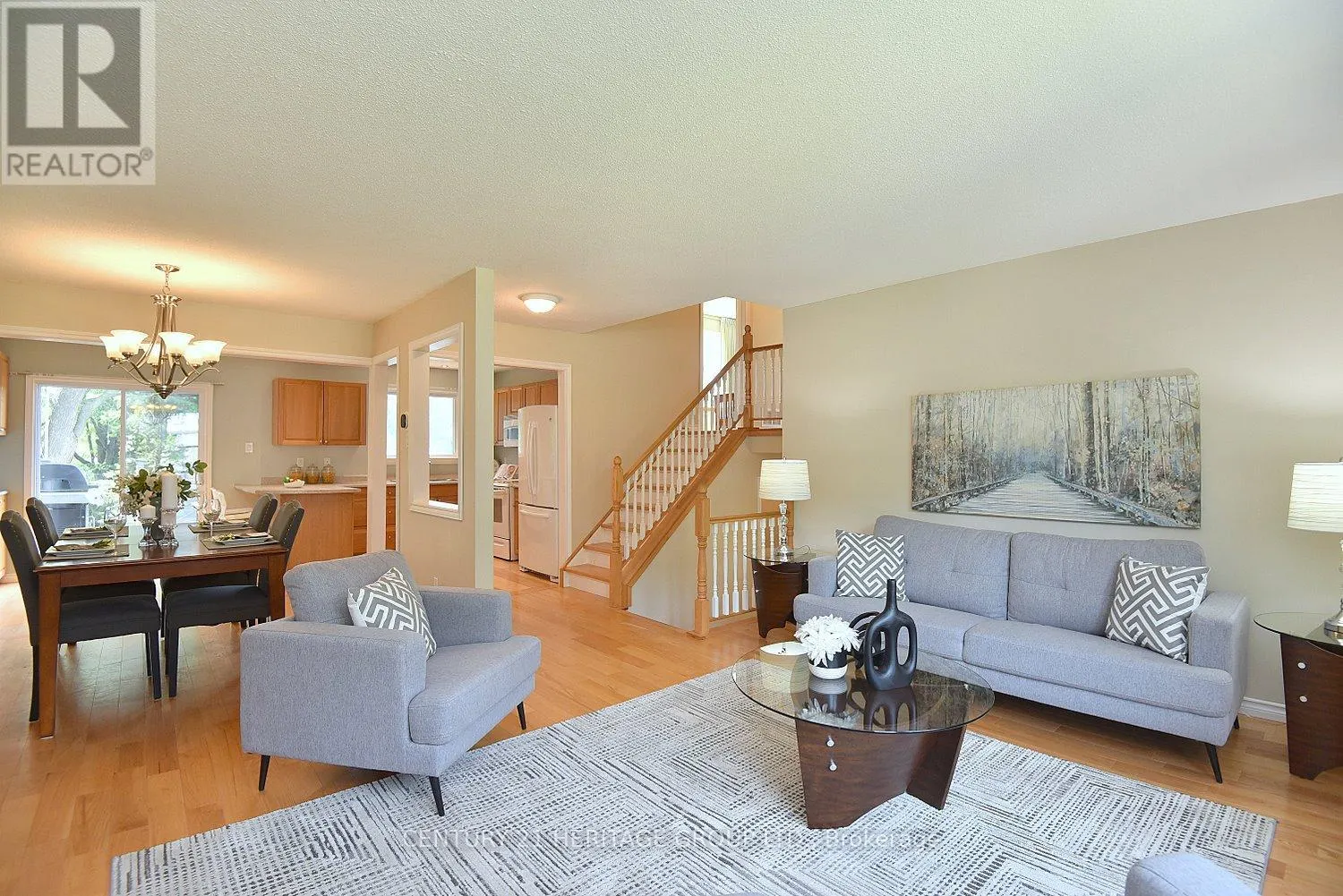 838 BORONIA CRESCENT