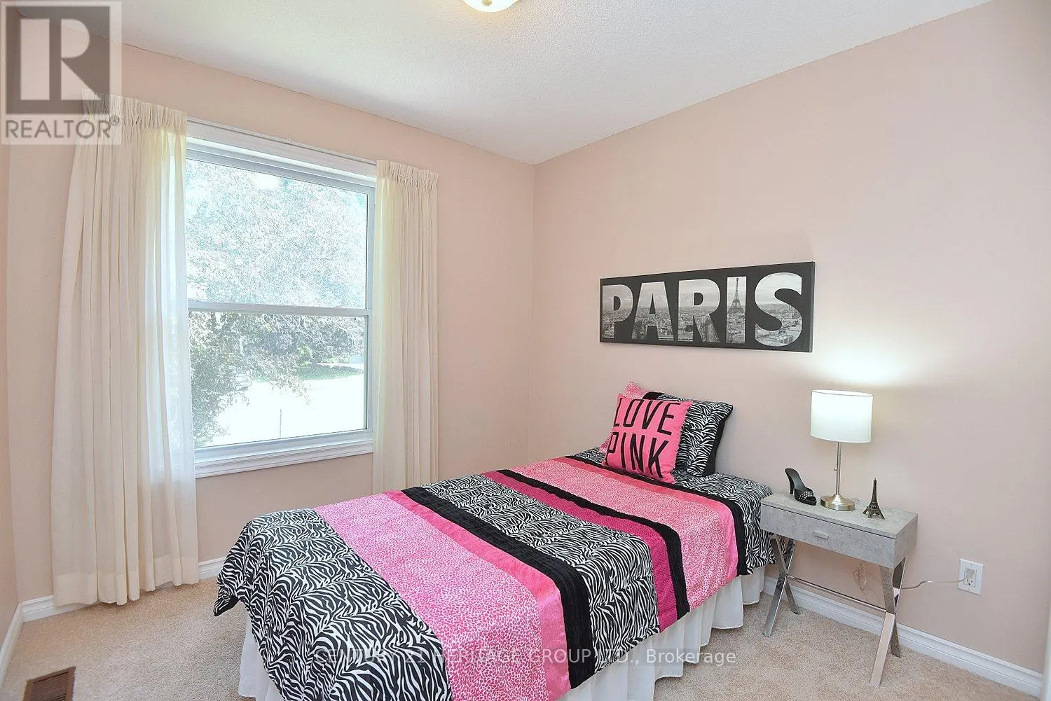 838 BORONIA CRESCENT