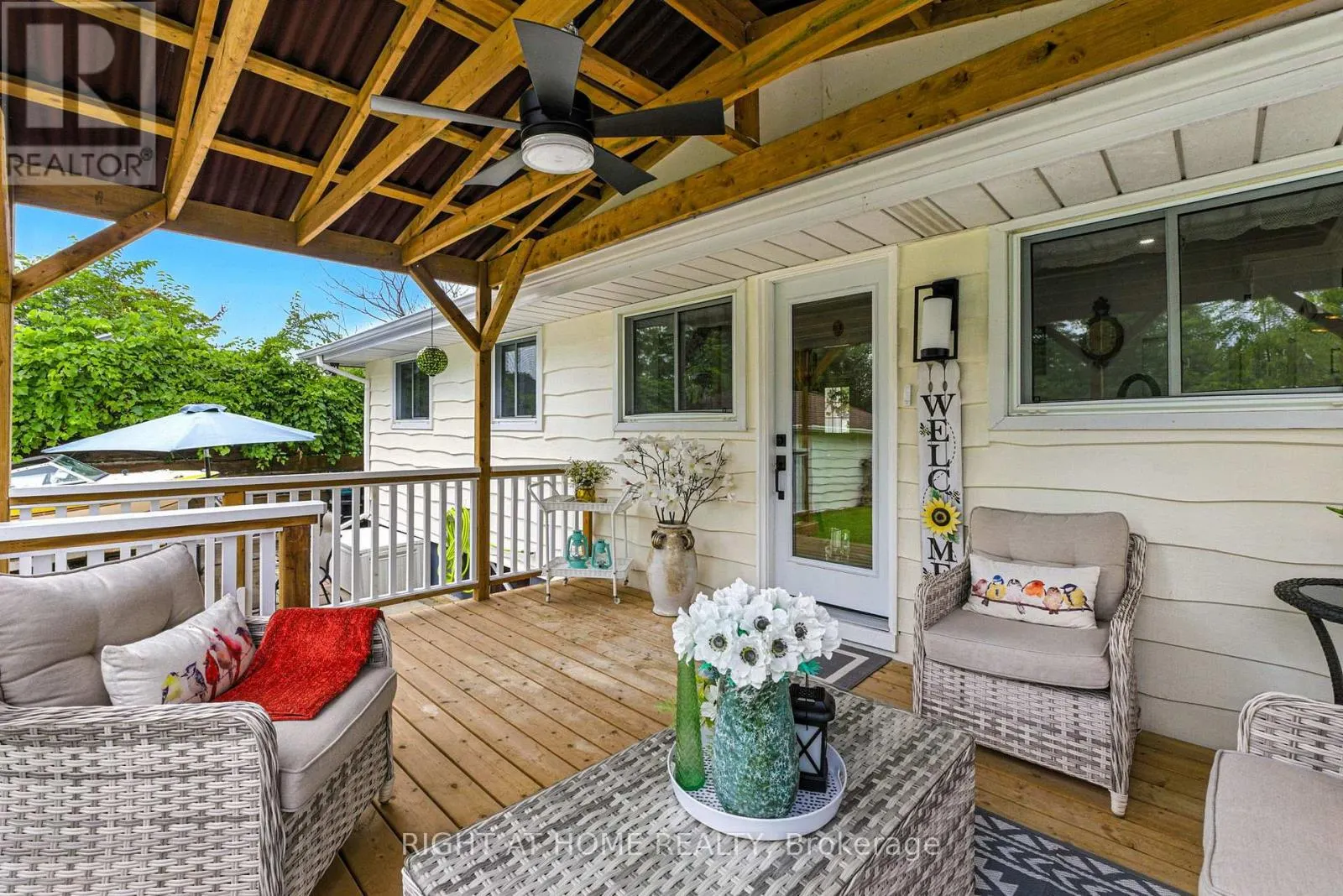 1129 LINDY LANE