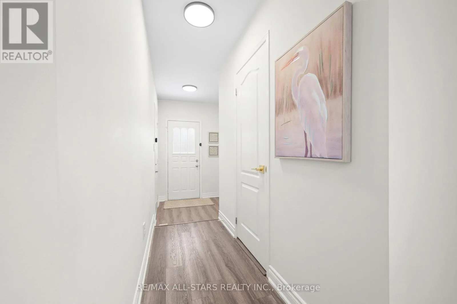 58 WOODROOF CRESCENT