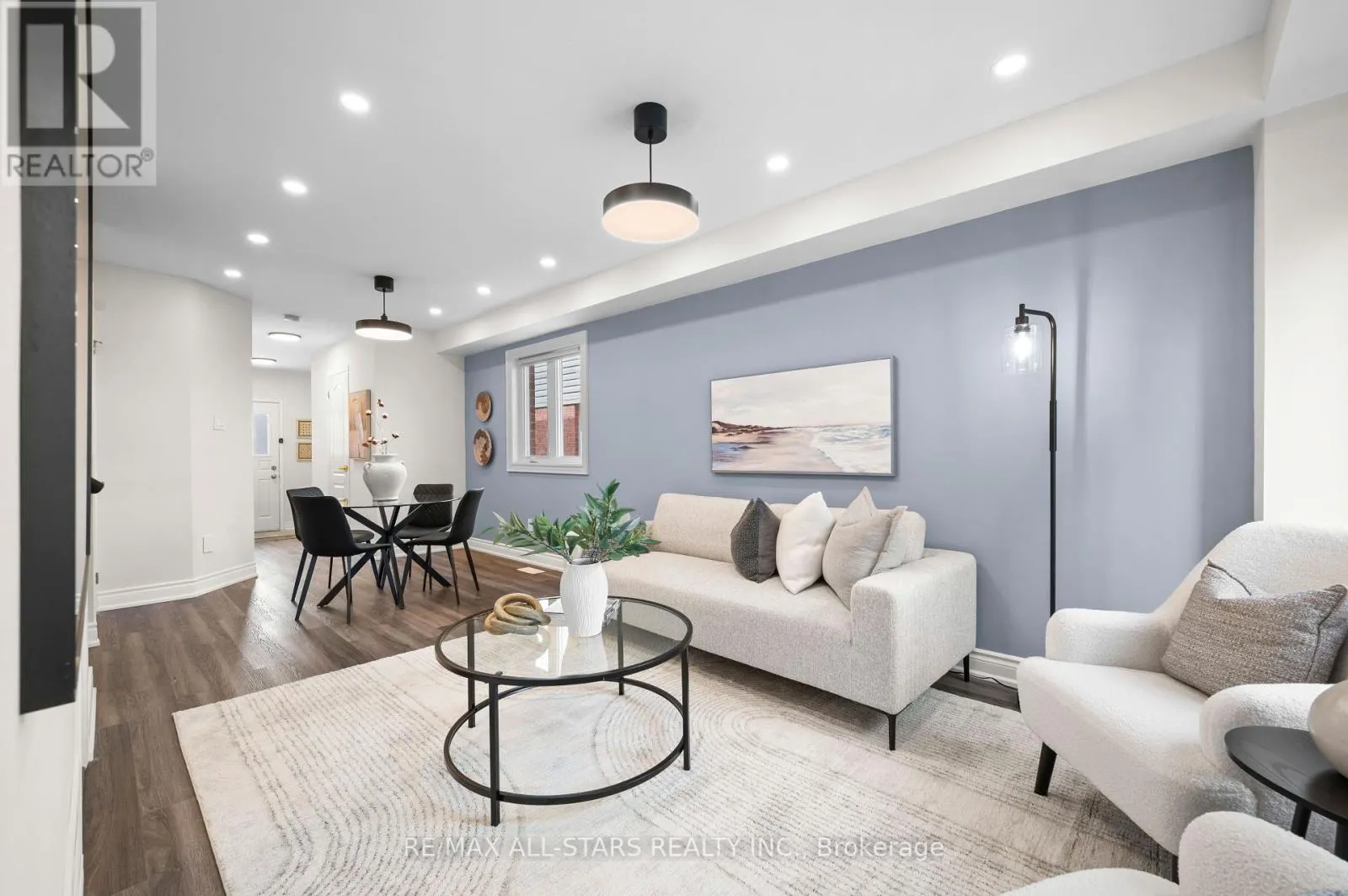58 WOODROOF CRESCENT